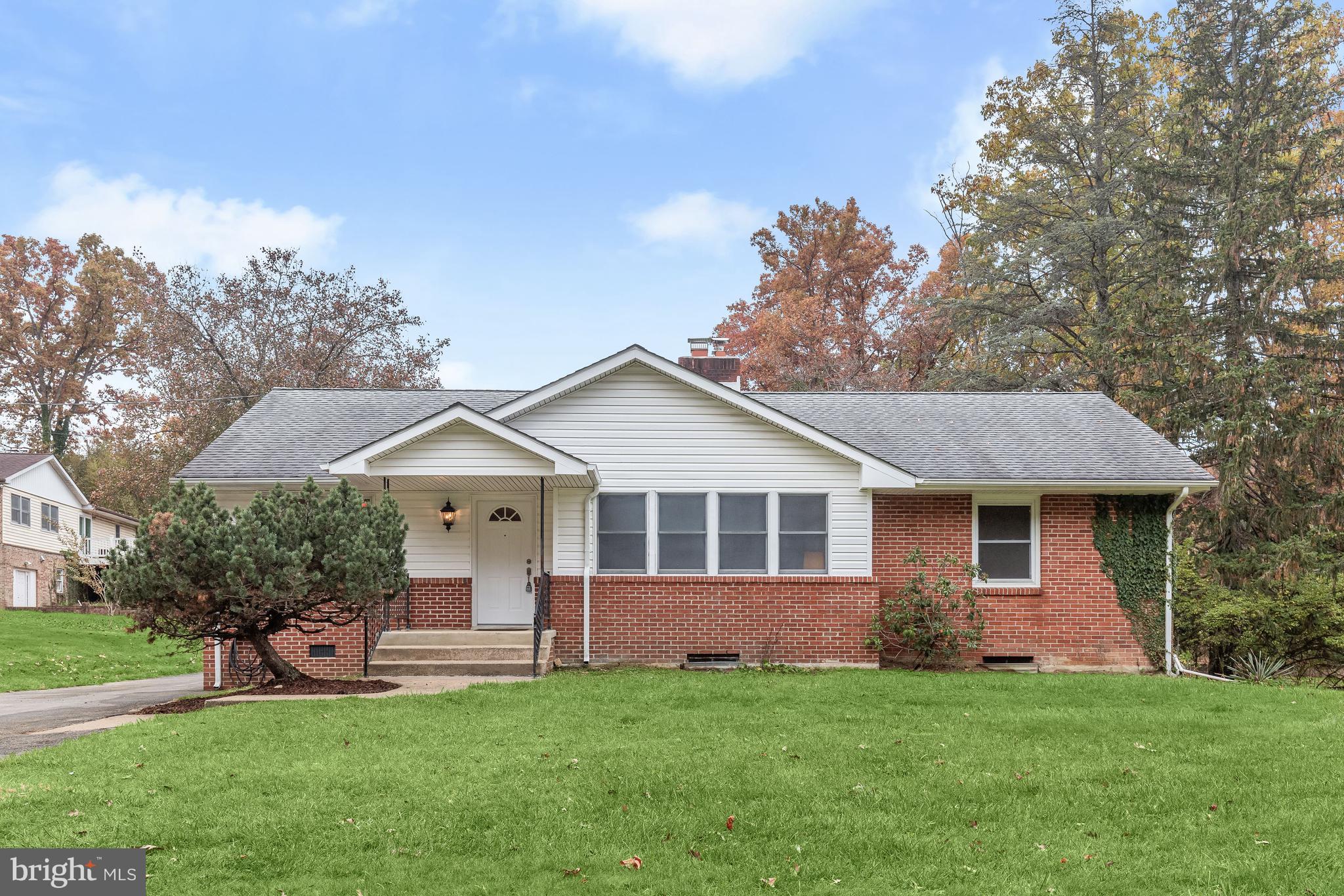 GREENCASTLE MANOR - Residential