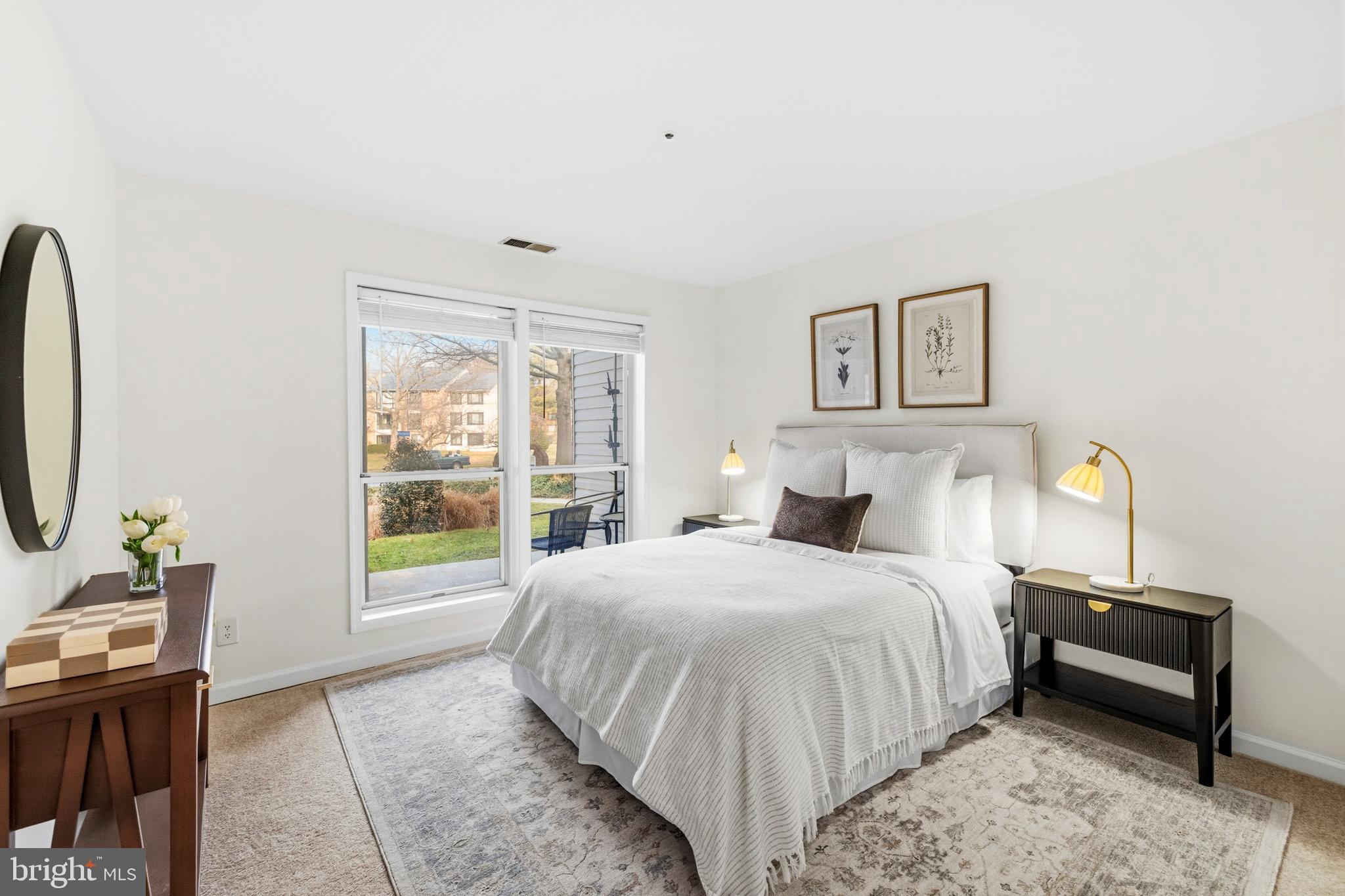 FOUR WINDS AT OAKTON - Residential