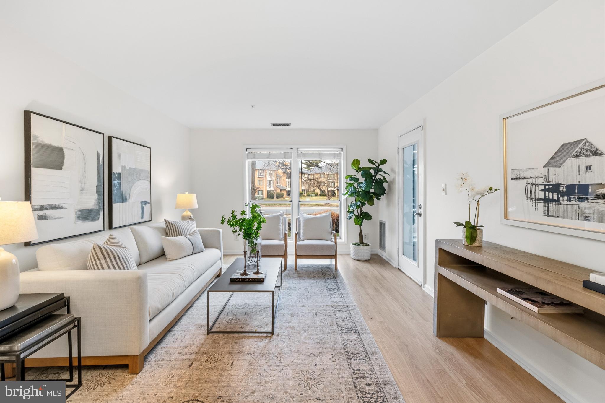 FOUR WINDS AT OAKTON - Residential