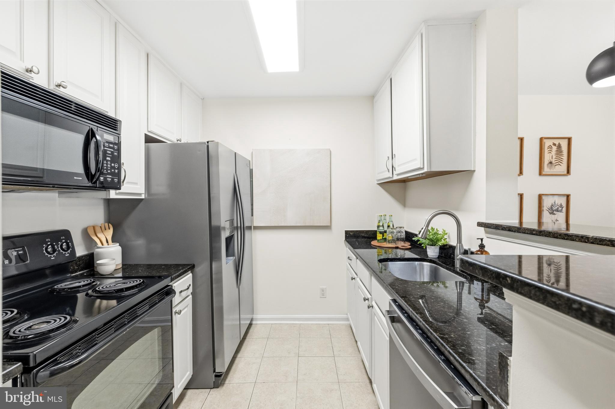 FOUR WINDS AT OAKTON - Residential