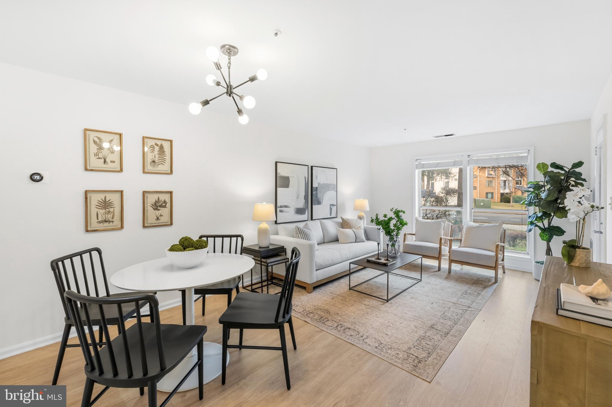 FOUR WINDS AT OAKTON - Residential