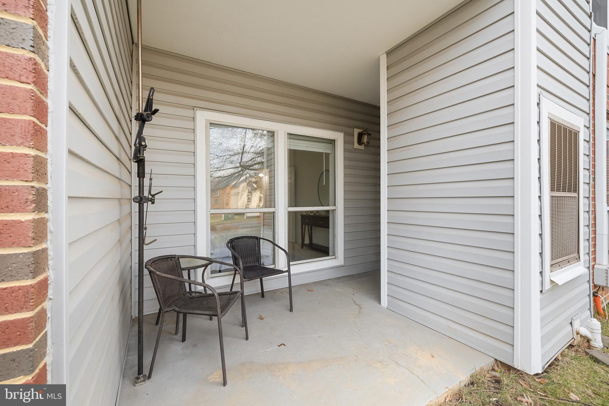 FOUR WINDS AT OAKTON - Residential