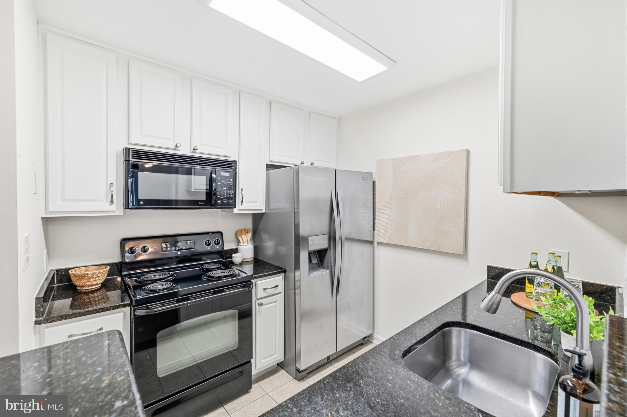 3175 SUMMIT SQUARE DRIVE 5-A12