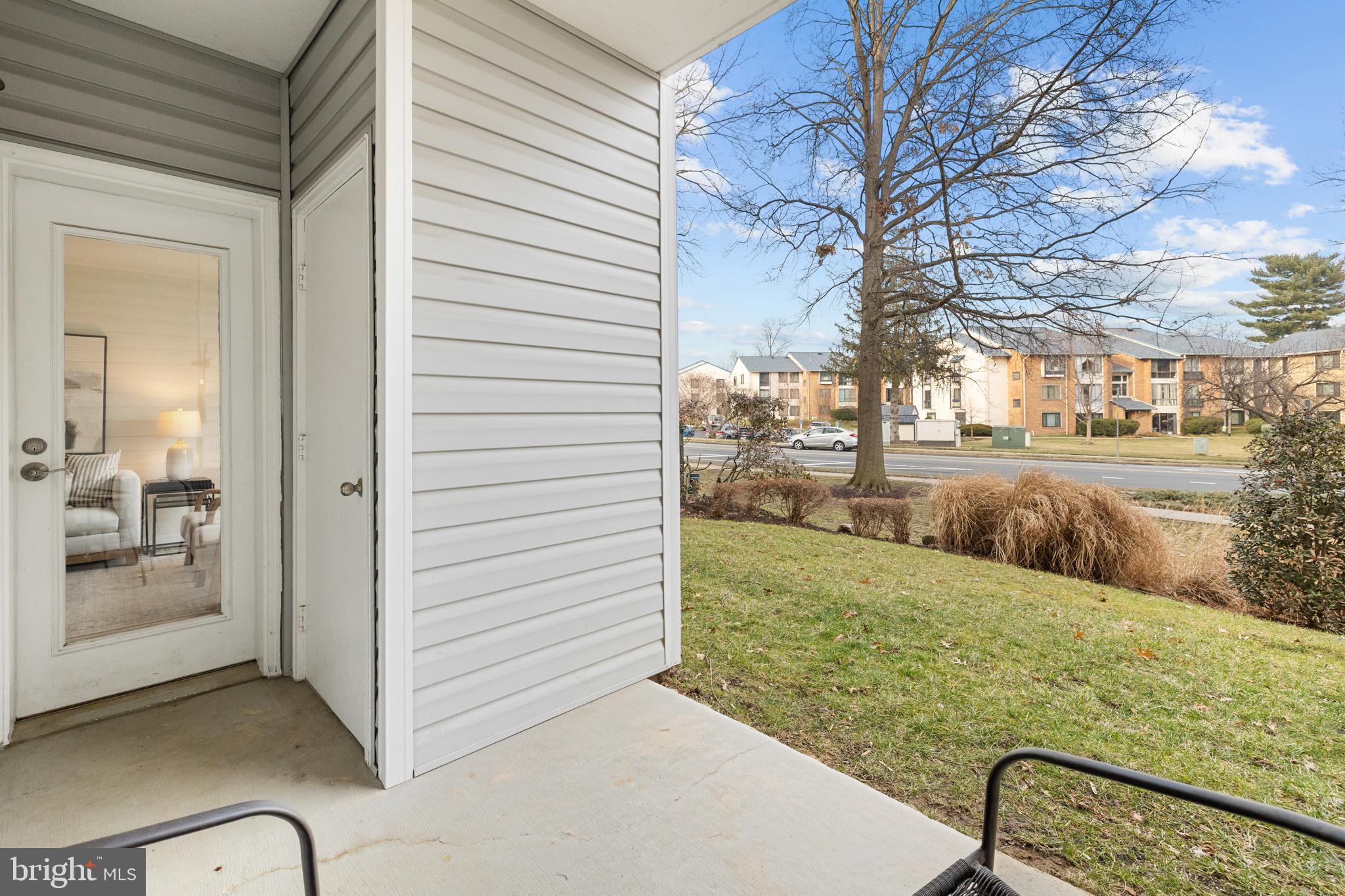 FOUR WINDS AT OAKTON - Residential