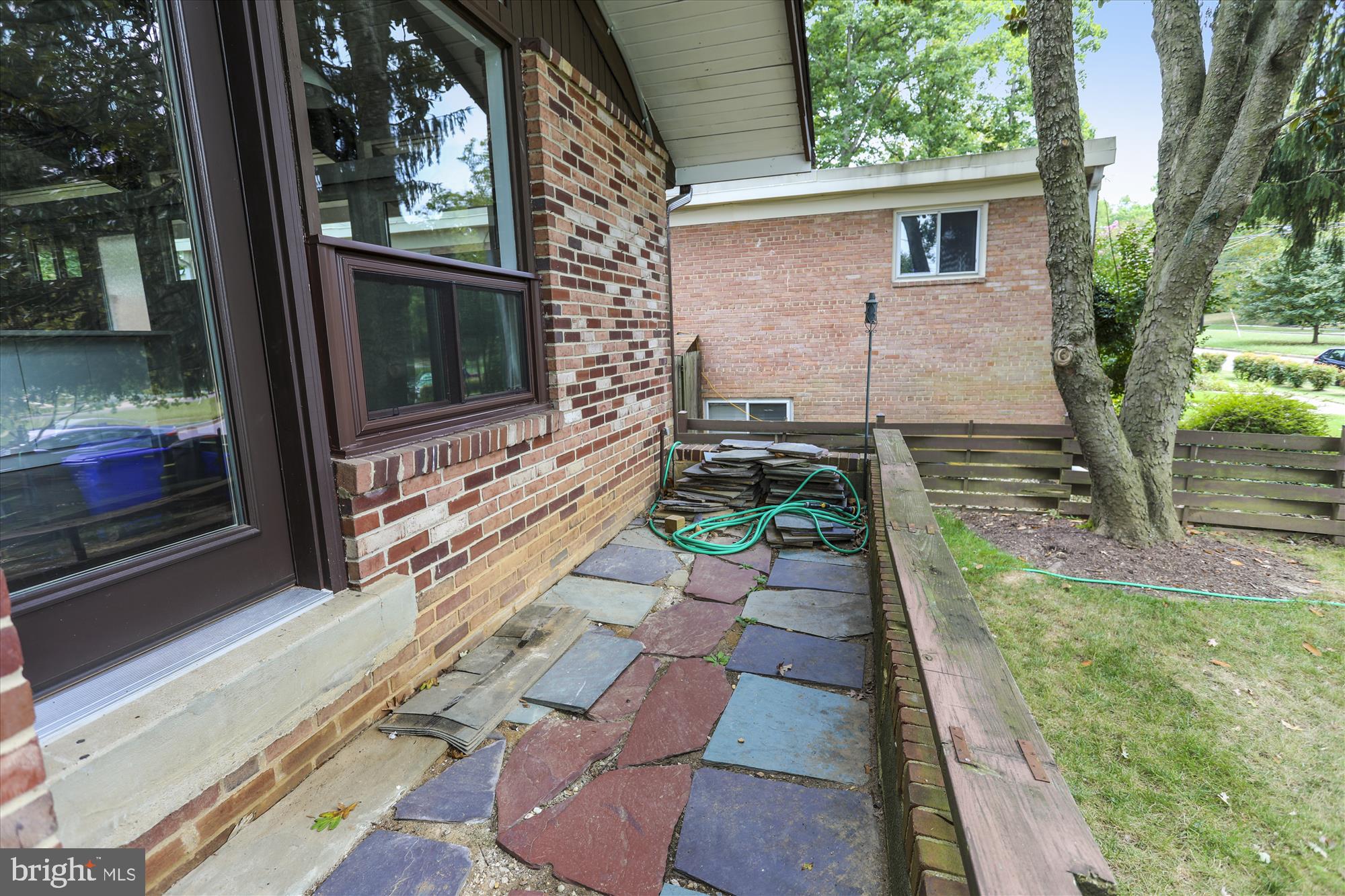 GREENWICH FOREST - Residential