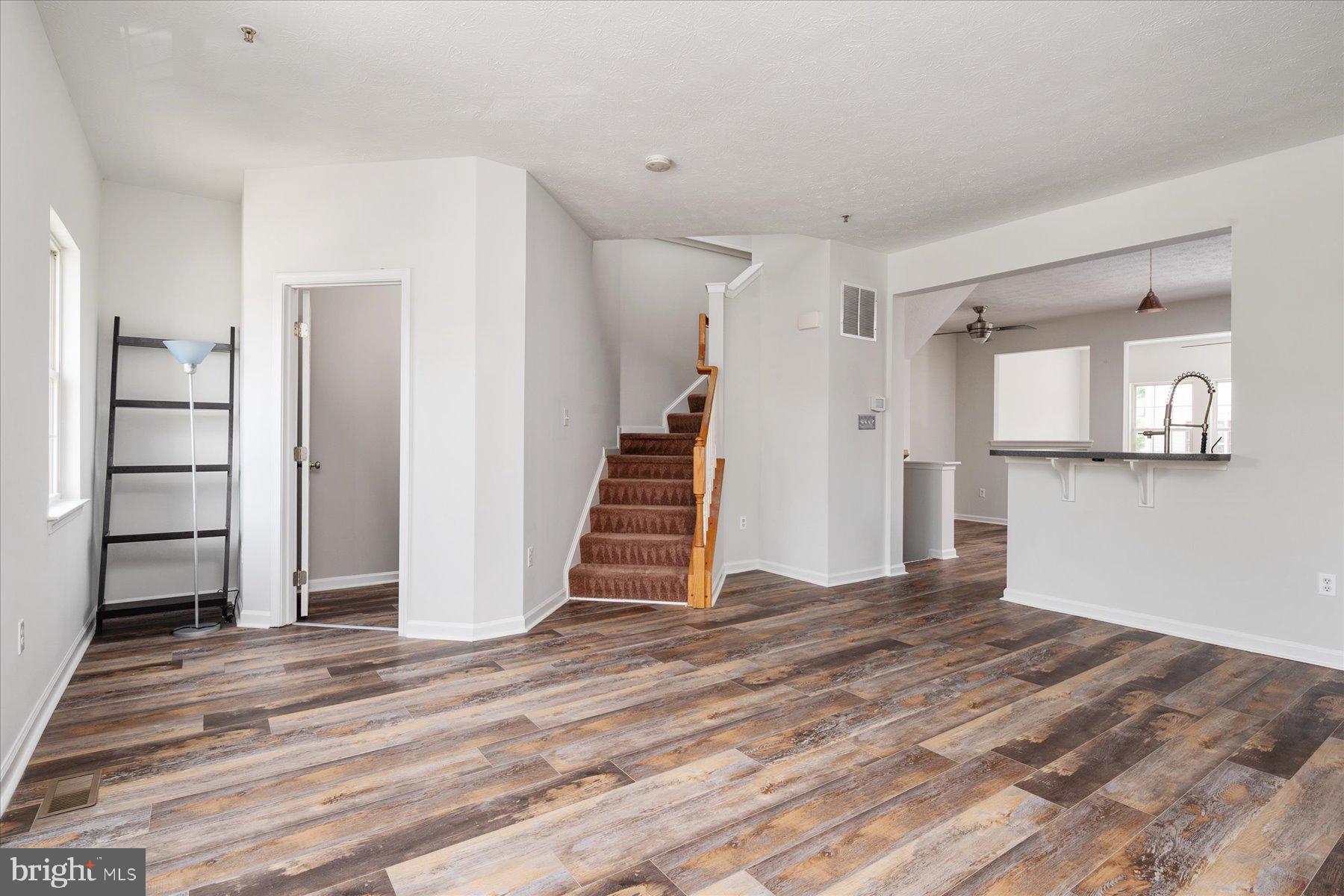 TANYARD SPRINGS - Residential