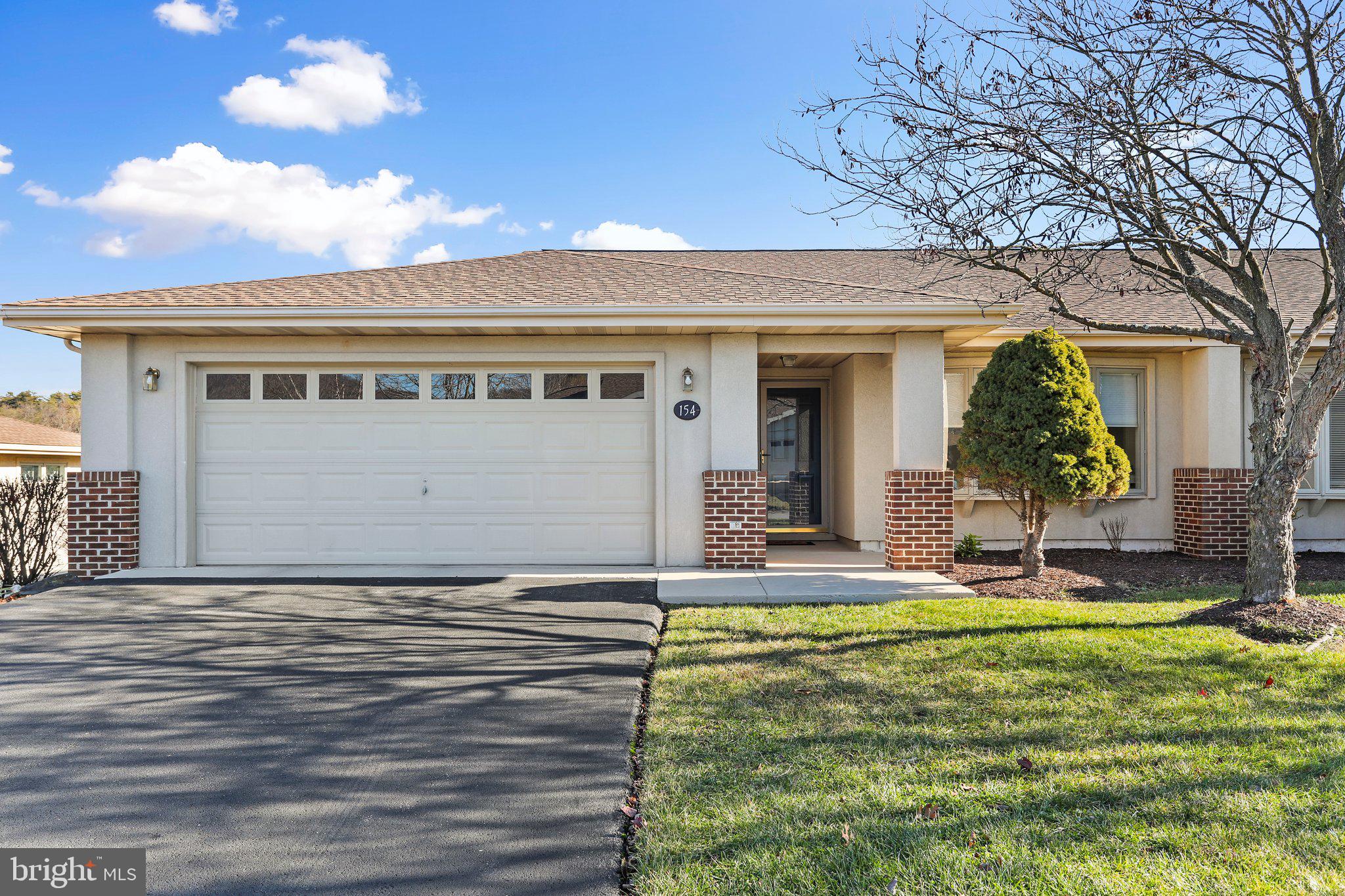 THE WOODS - Residential