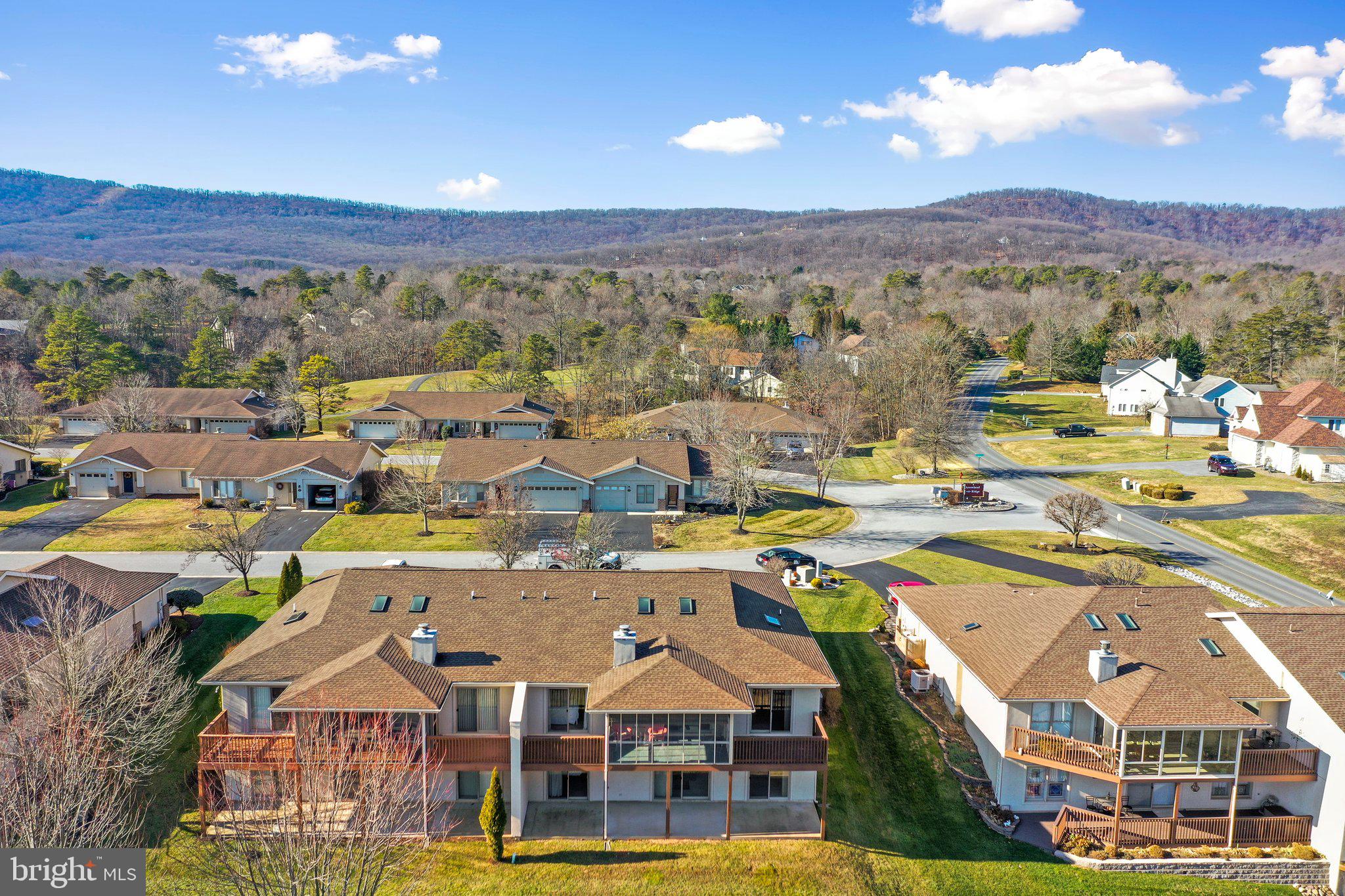 THE WOODS - Residential