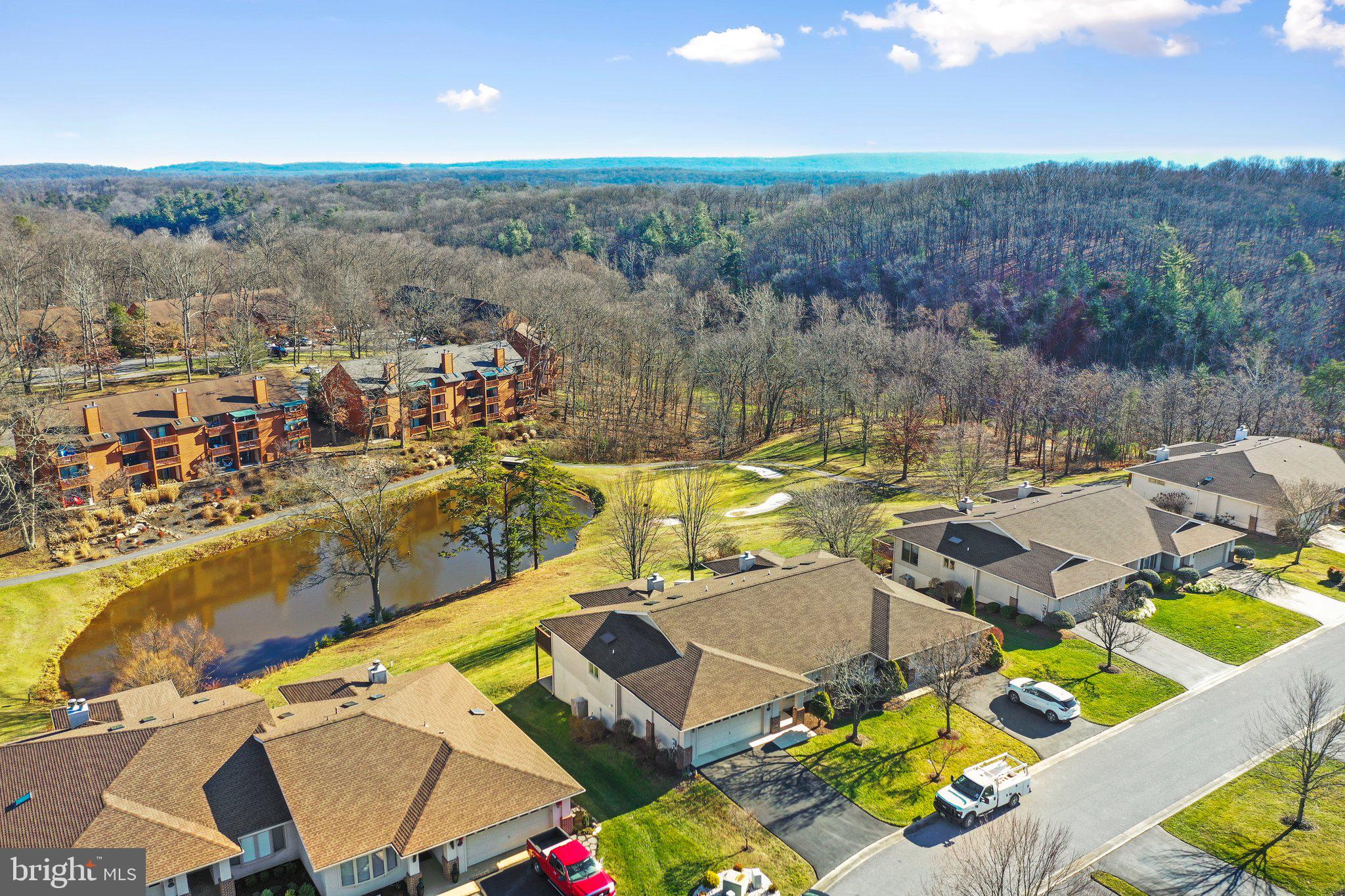 THE WOODS - Residential