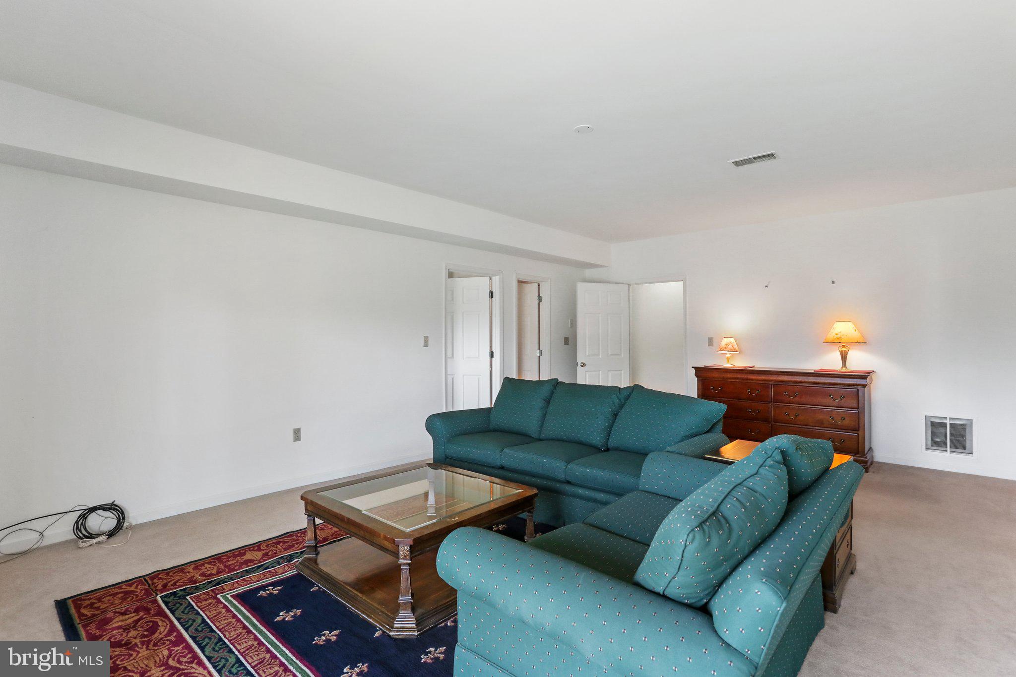 THE WOODS - Residential