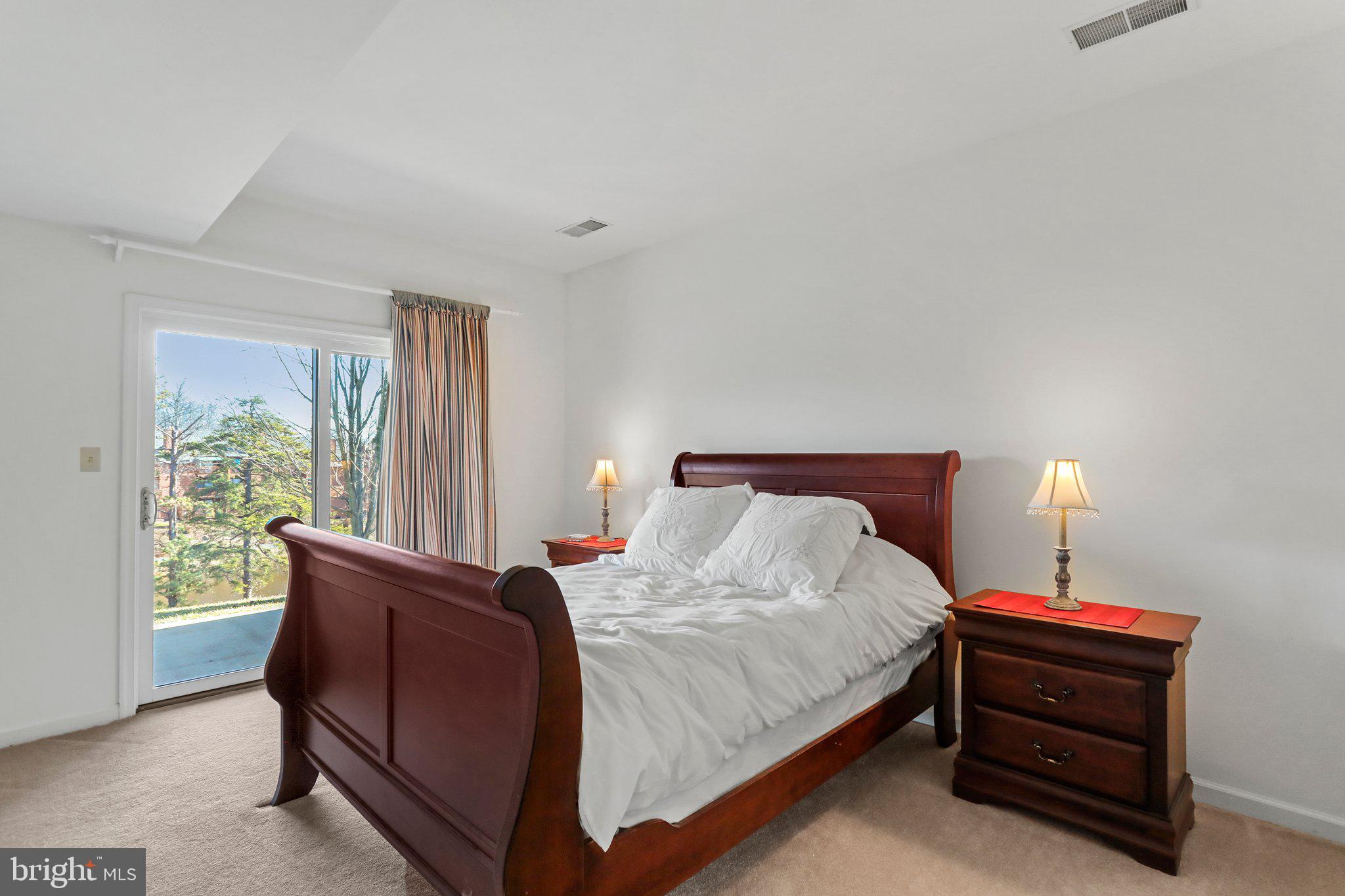 THE WOODS - Residential