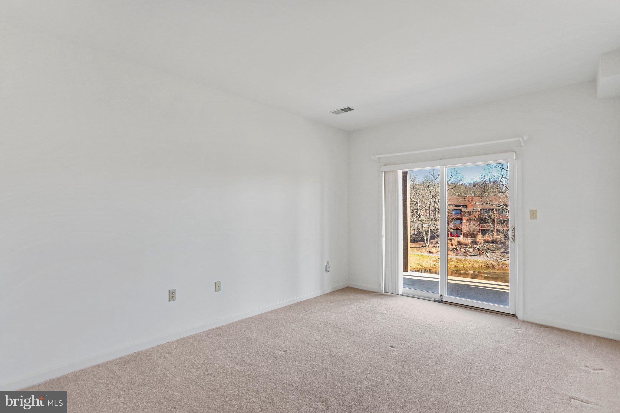 THE WOODS - Residential