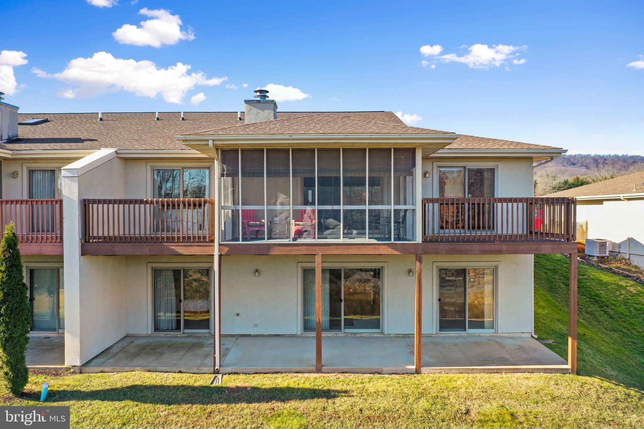 THE WOODS - Residential