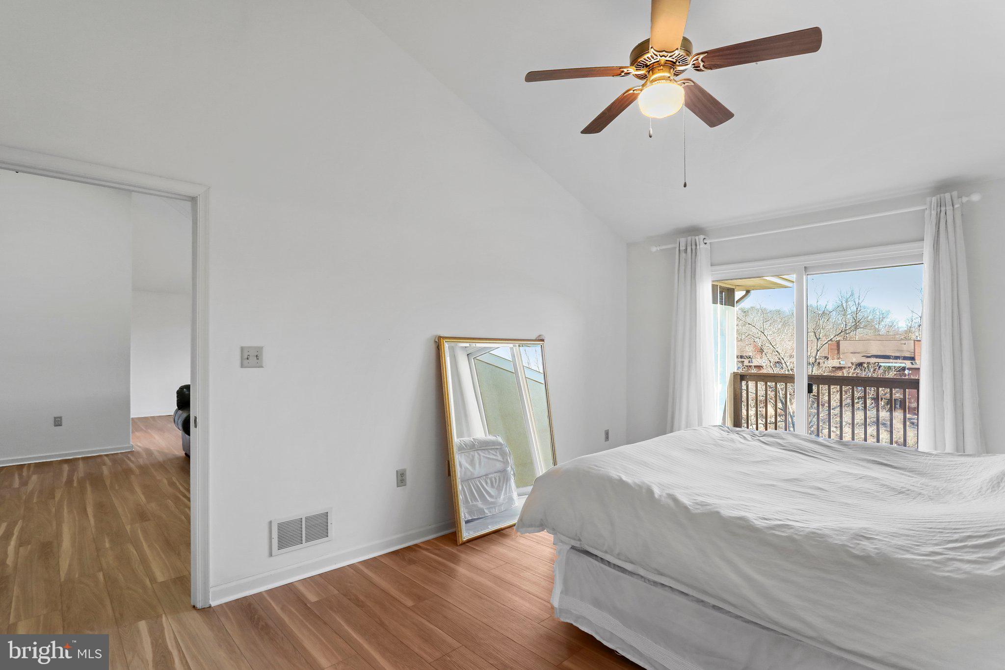 THE WOODS - Residential