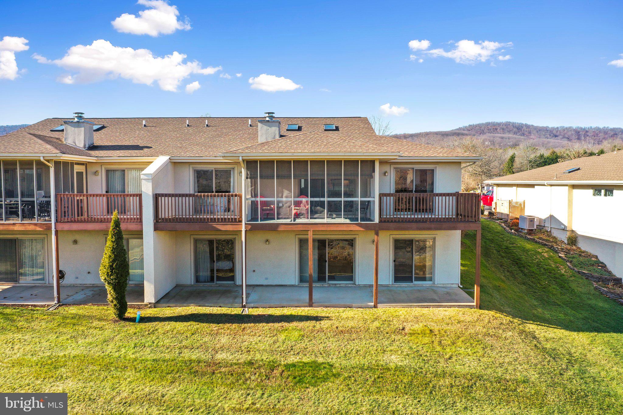 THE WOODS - Residential