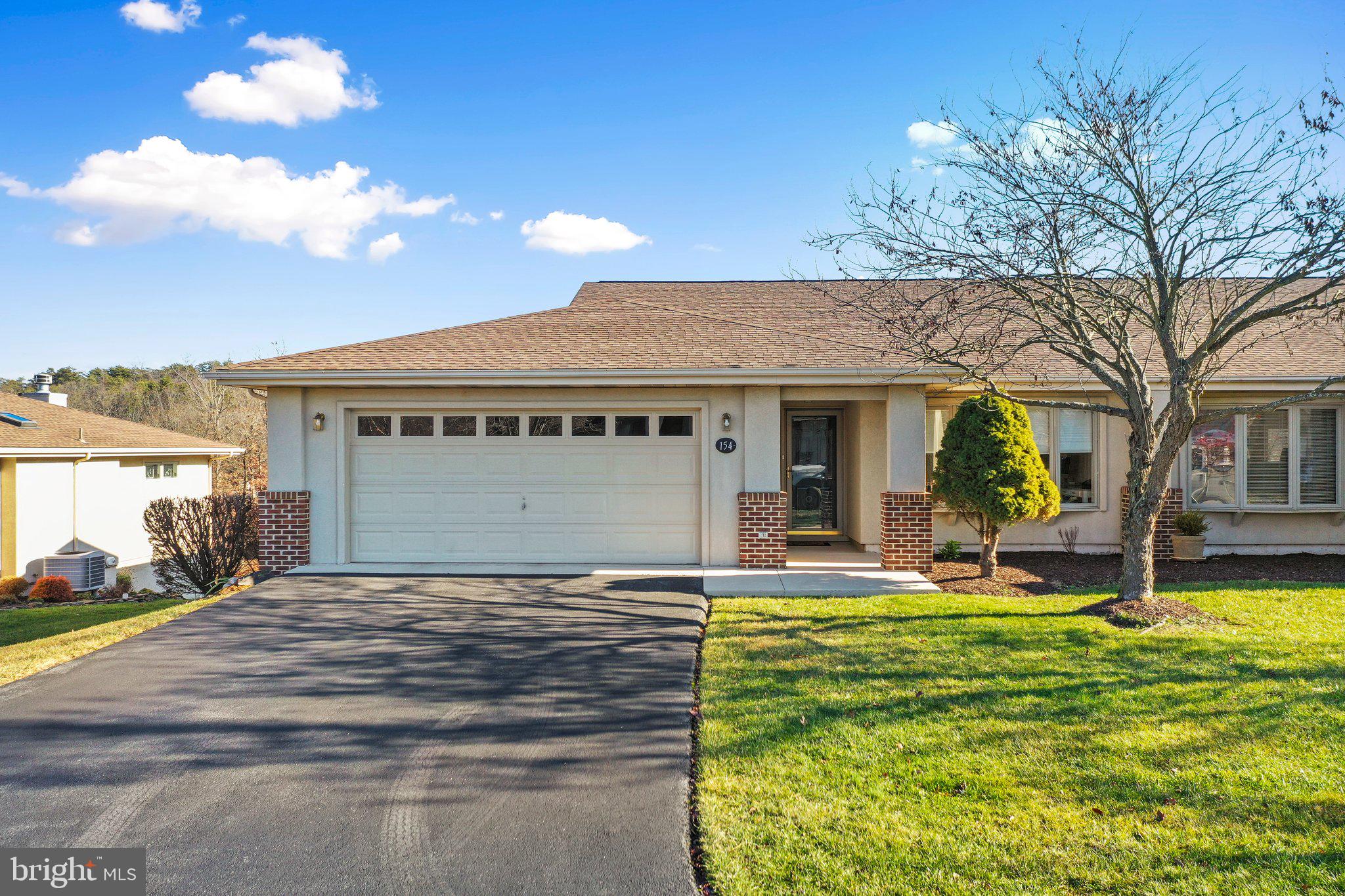 THE WOODS - Residential