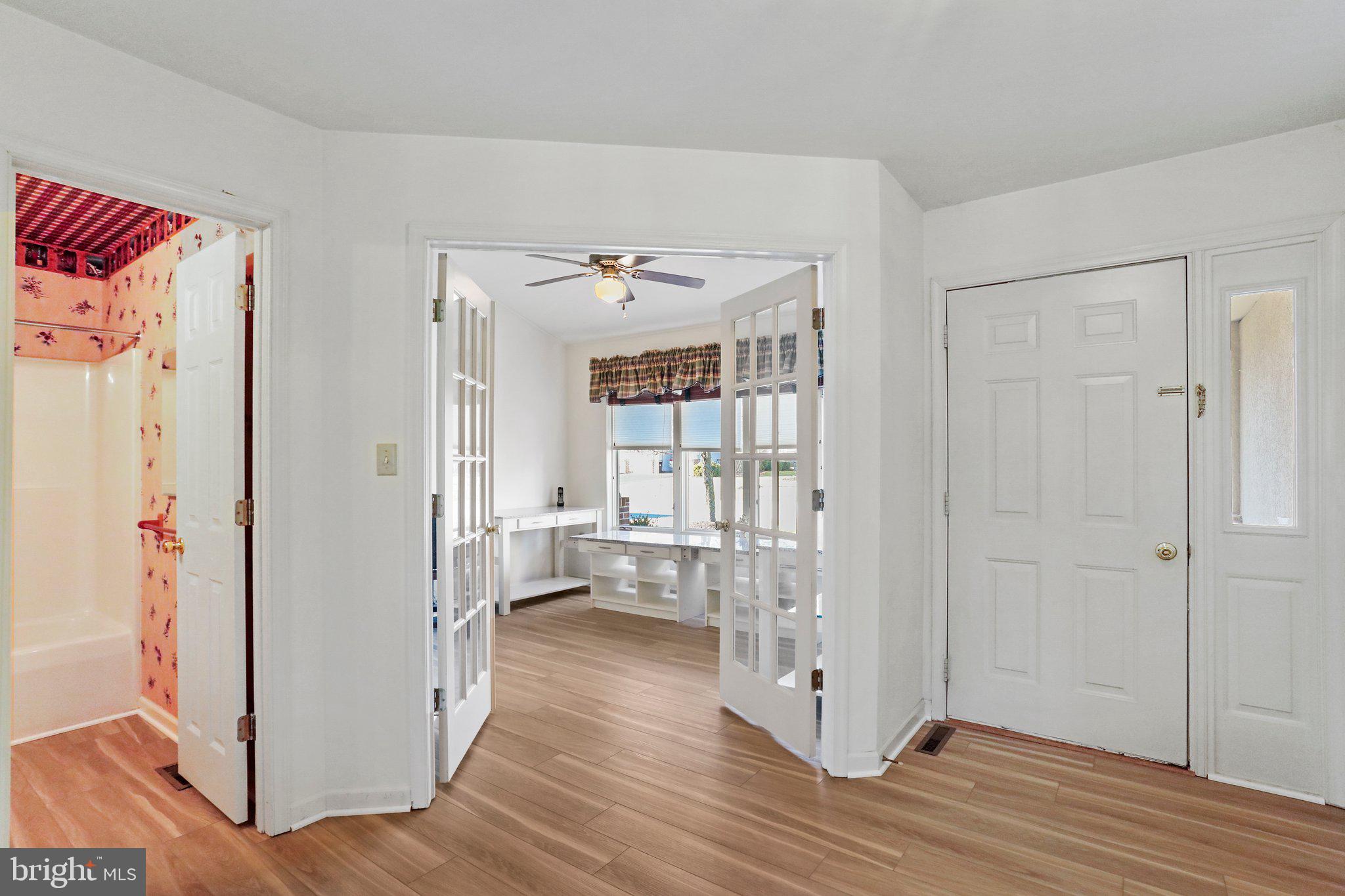 THE WOODS - Residential