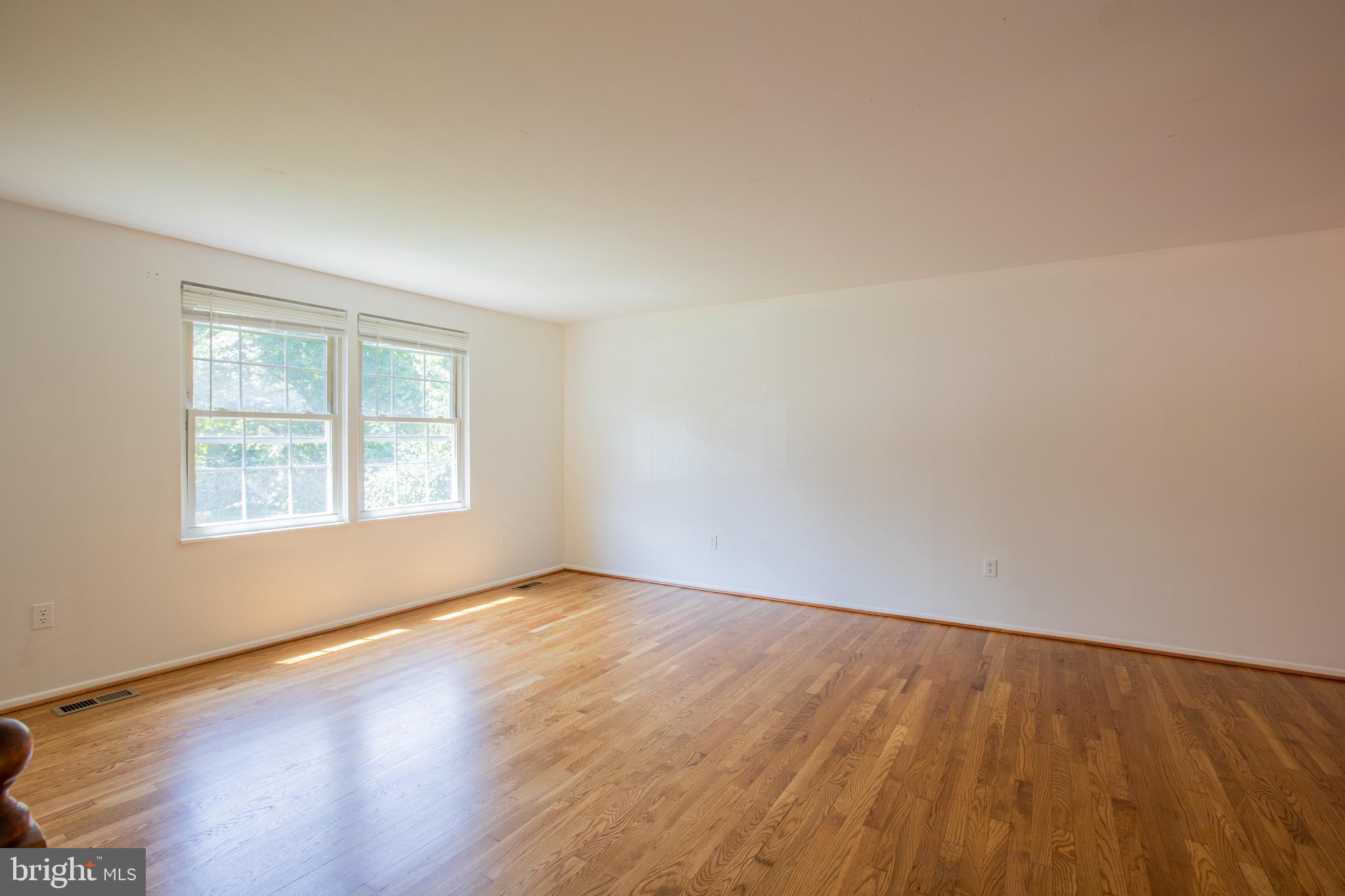 SILVER SPRING - Residential Lease