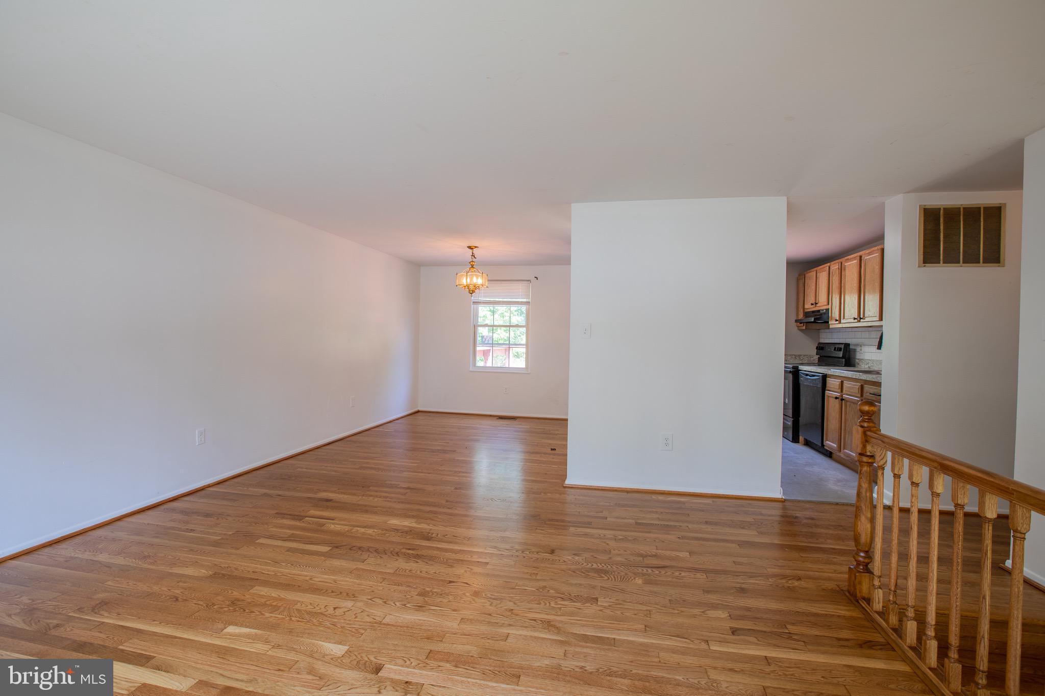 SILVER SPRING - Residential Lease