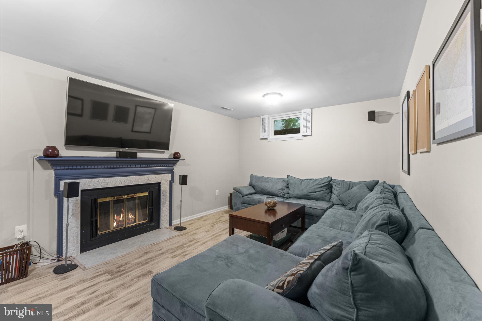 10034 PARK WOODS LANE