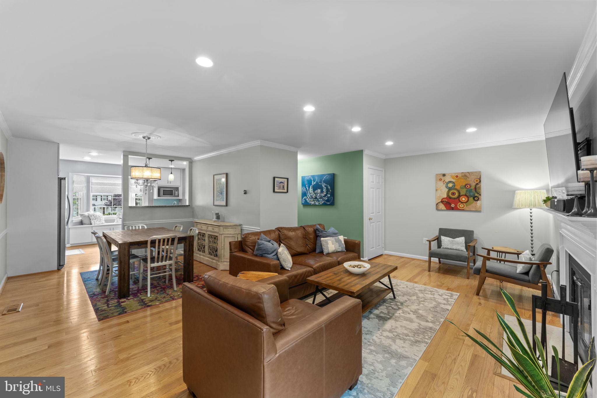 10034 PARK WOODS LANE