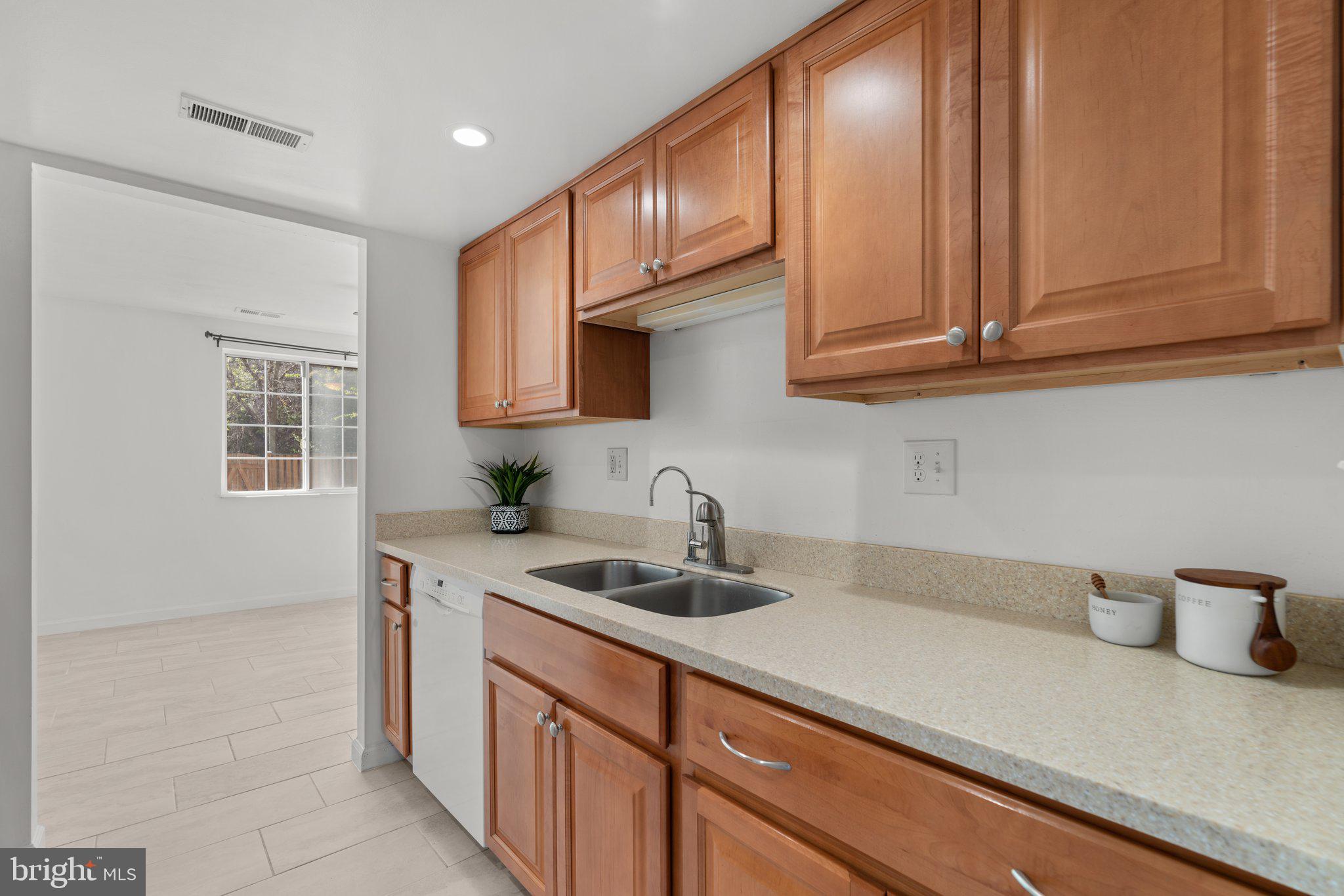 LEISHEAR VILLAGE - Residential