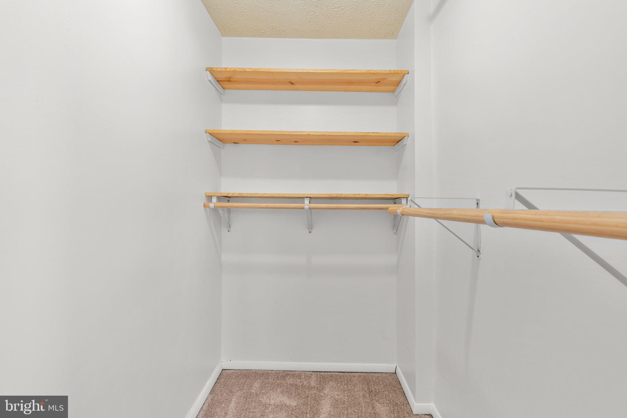 LEISHEAR VILLAGE - Residential