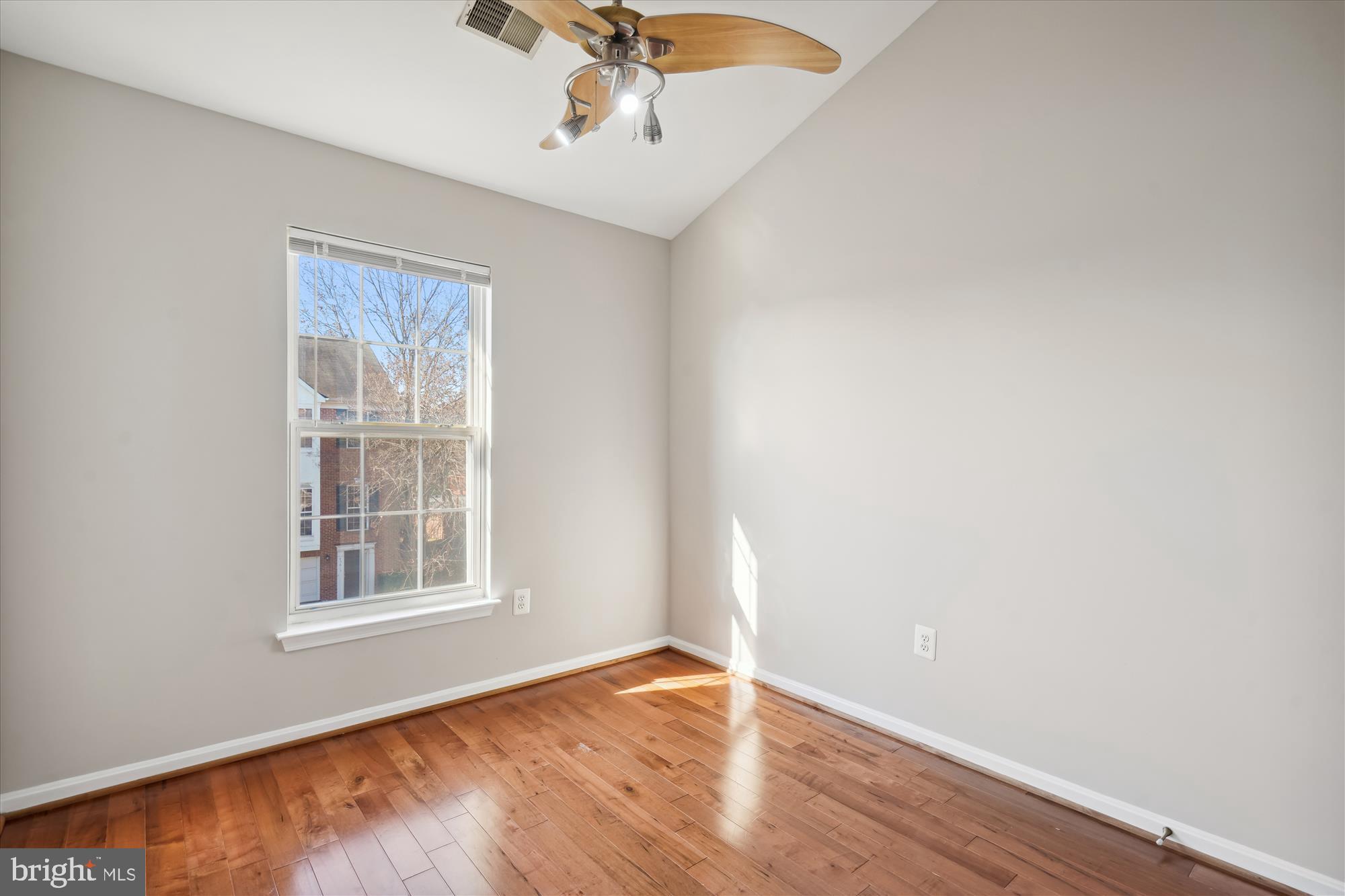 DOMINION STATION - Residential Lease