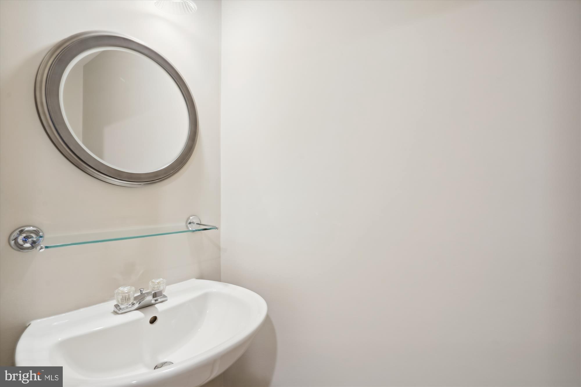 DOMINION STATION - Residential Lease