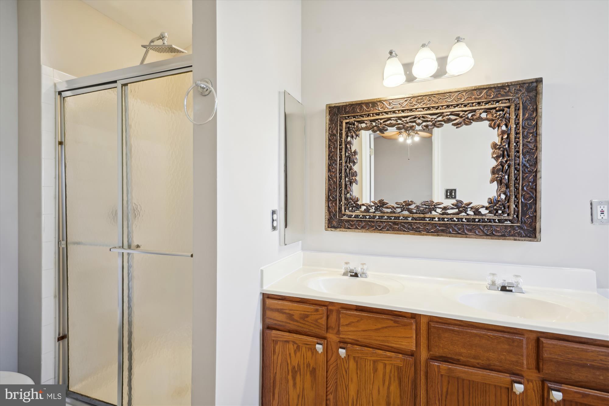 DOMINION STATION - Residential Lease