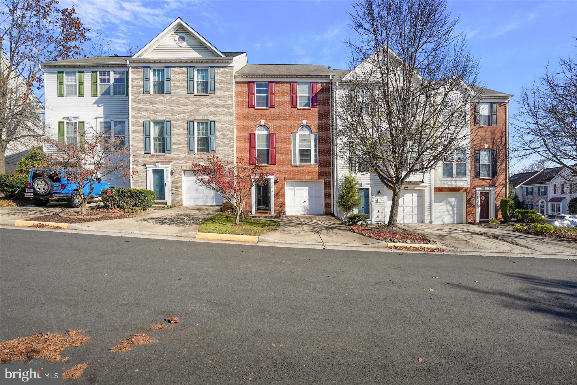 DOMINION STATION - Residential Lease