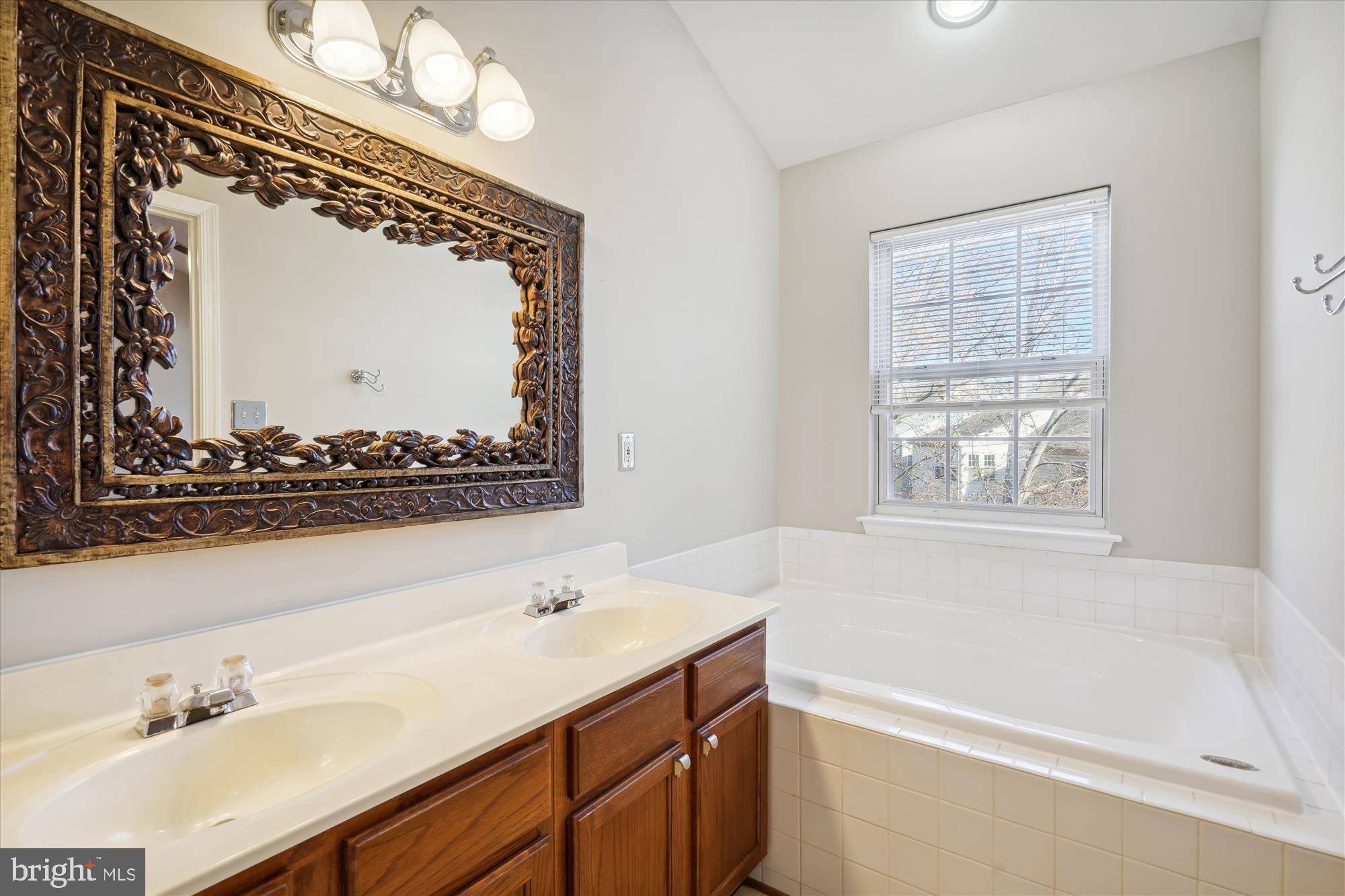 DOMINION STATION - Residential Lease