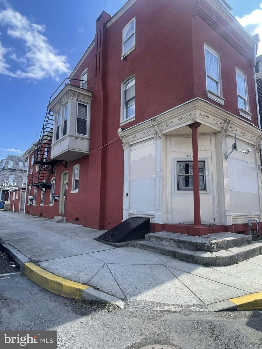 Welcome to 1059 Moss St. Fully occupied with long-term tenants, this income-producing property features five 1-bedroom apartments. Tenants pay their own electric, heat, and hot water, keeping owner expenses low — owner only pays water, sewer, and trash. If you are looking for an investment property that is already generating a profit, this is it.  A solid addition to any investor’s portfolio! Contact us to schedule your private showing today!