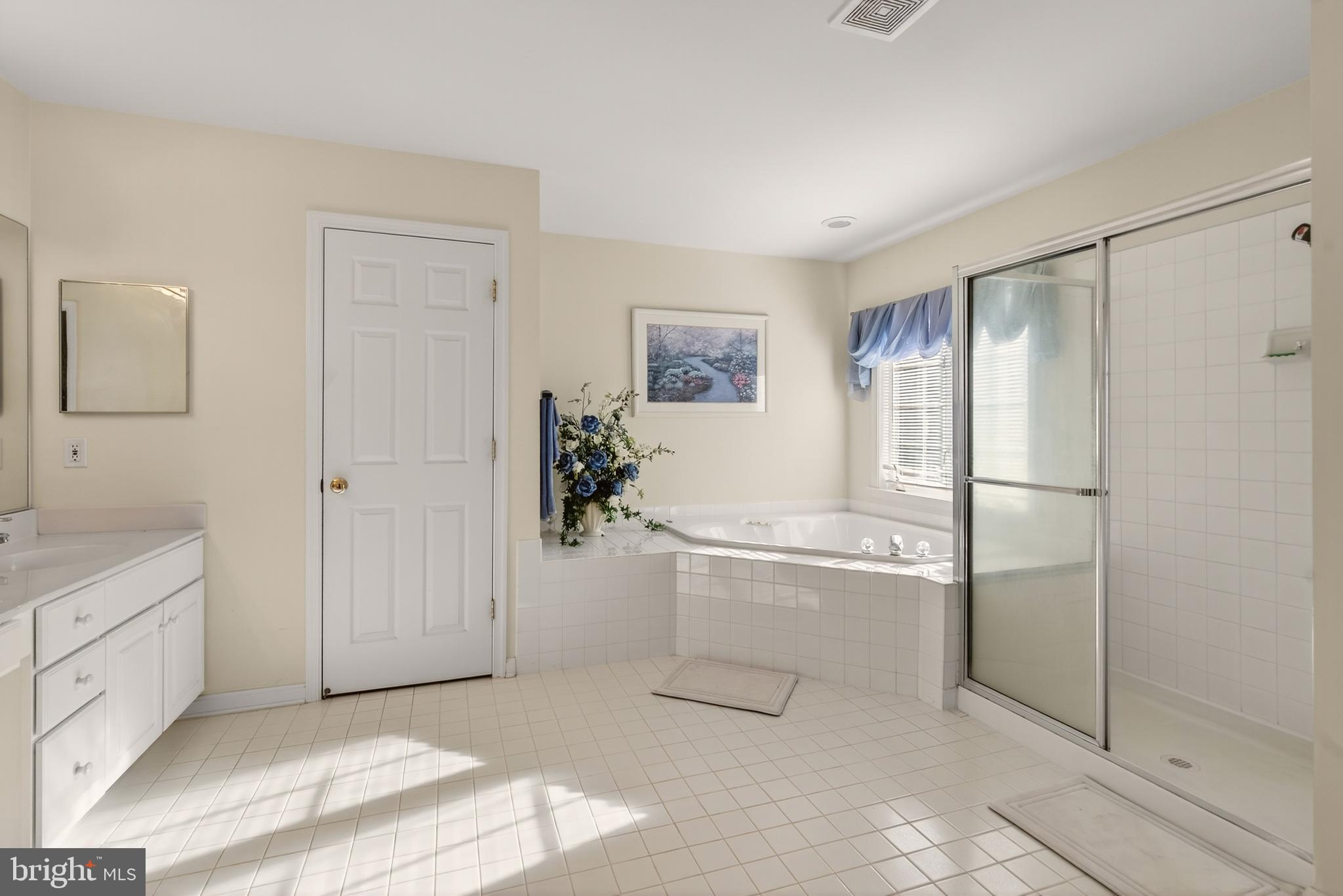 VISTA BROOKE - Residential