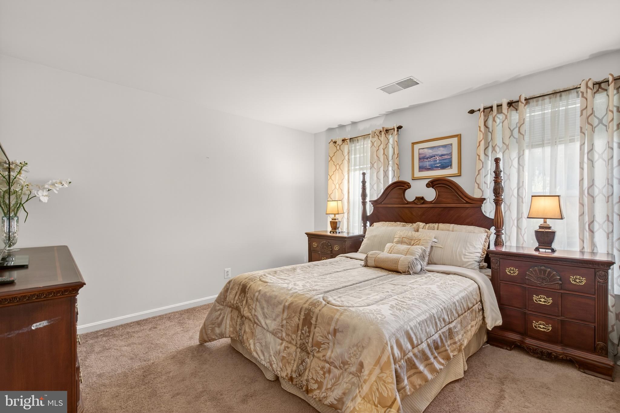 VISTA BROOKE - Residential