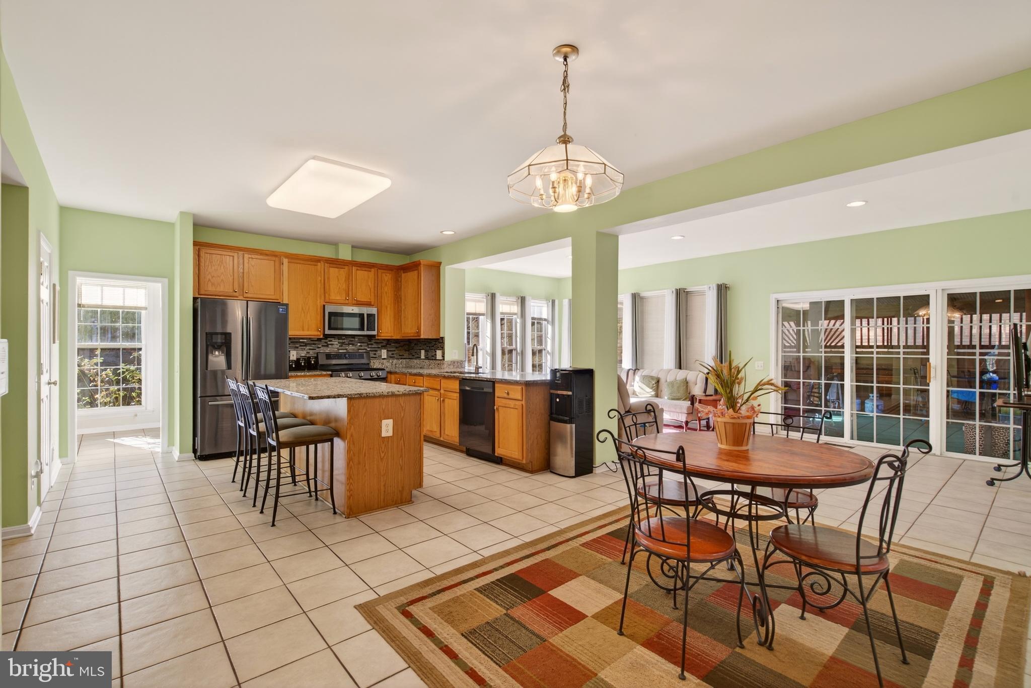 VISTA BROOKE - Residential