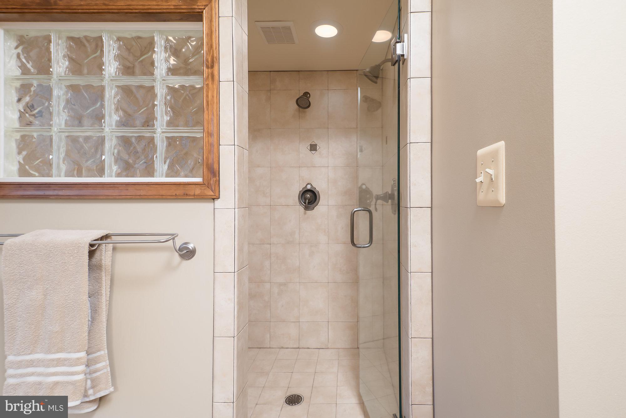 BLOOMSBURY - Residential