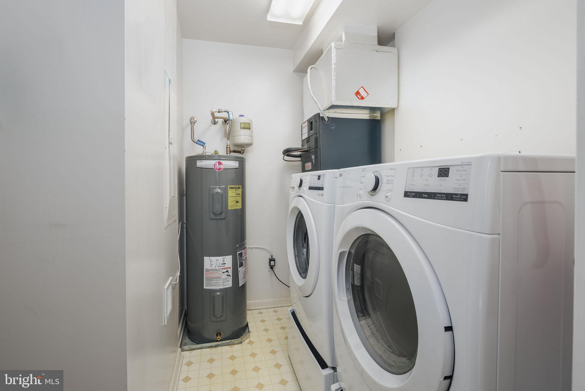 SPRING LAKE - Residential