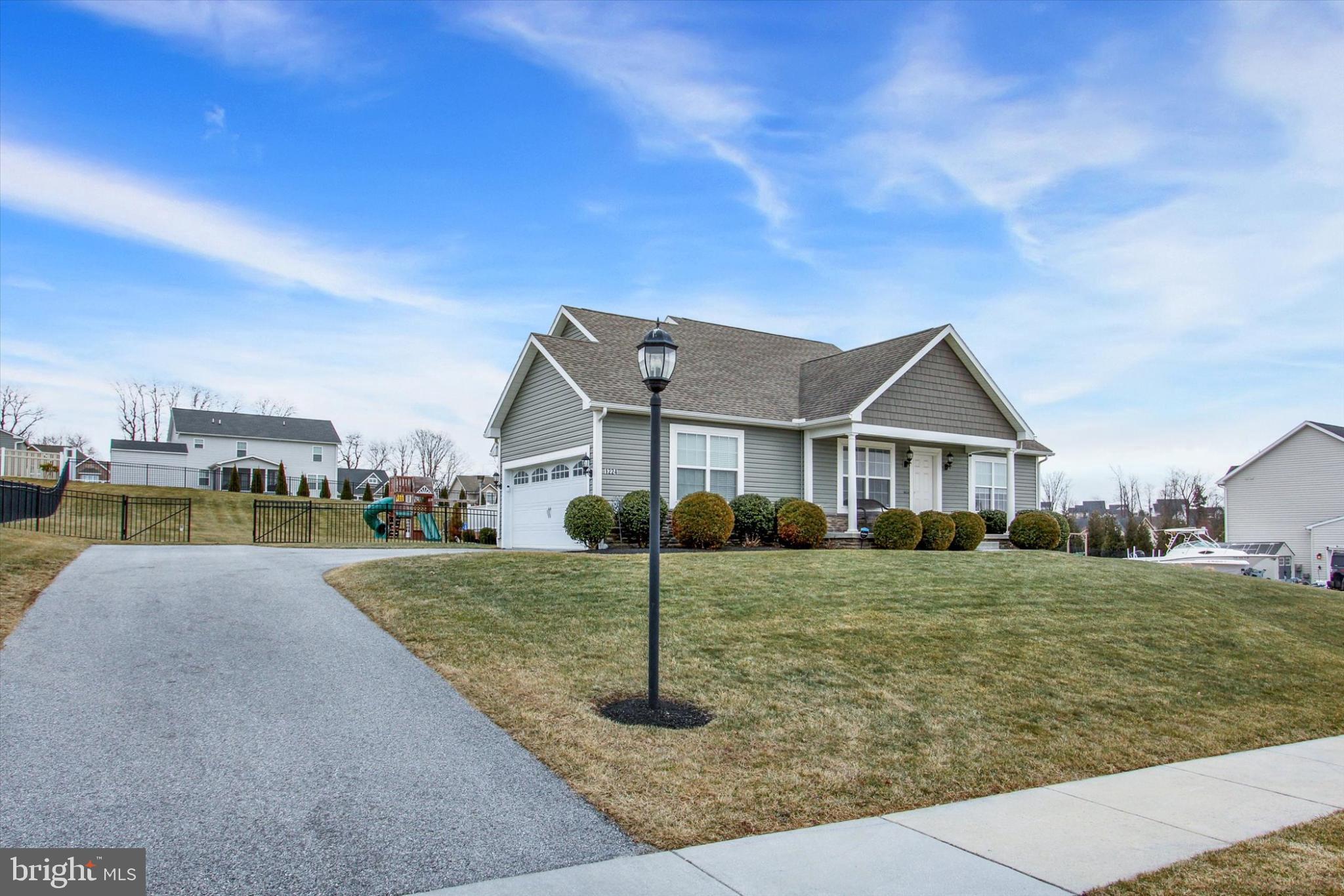 WHISPER RUN - Residential