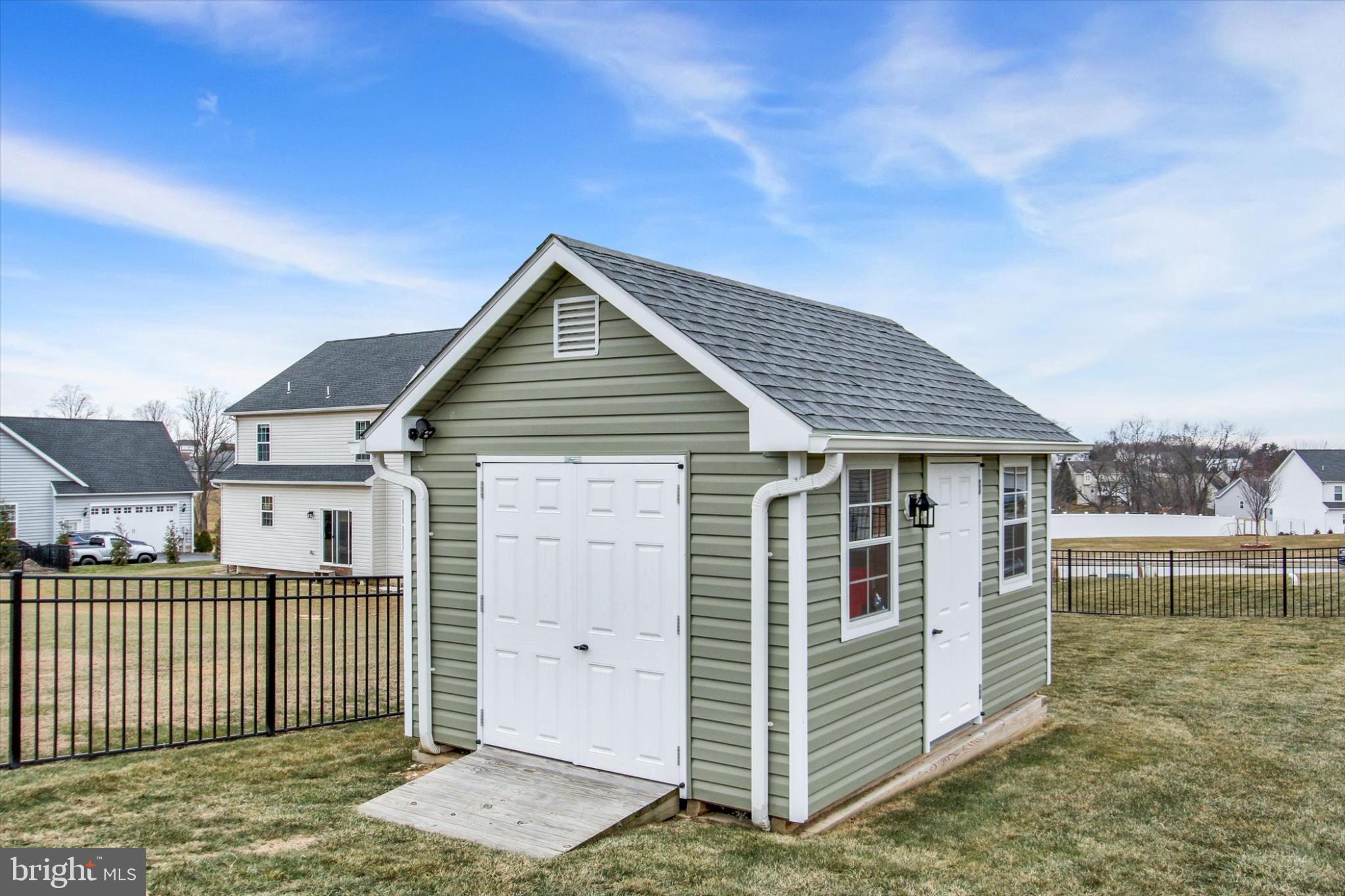 WHISPER RUN - Residential