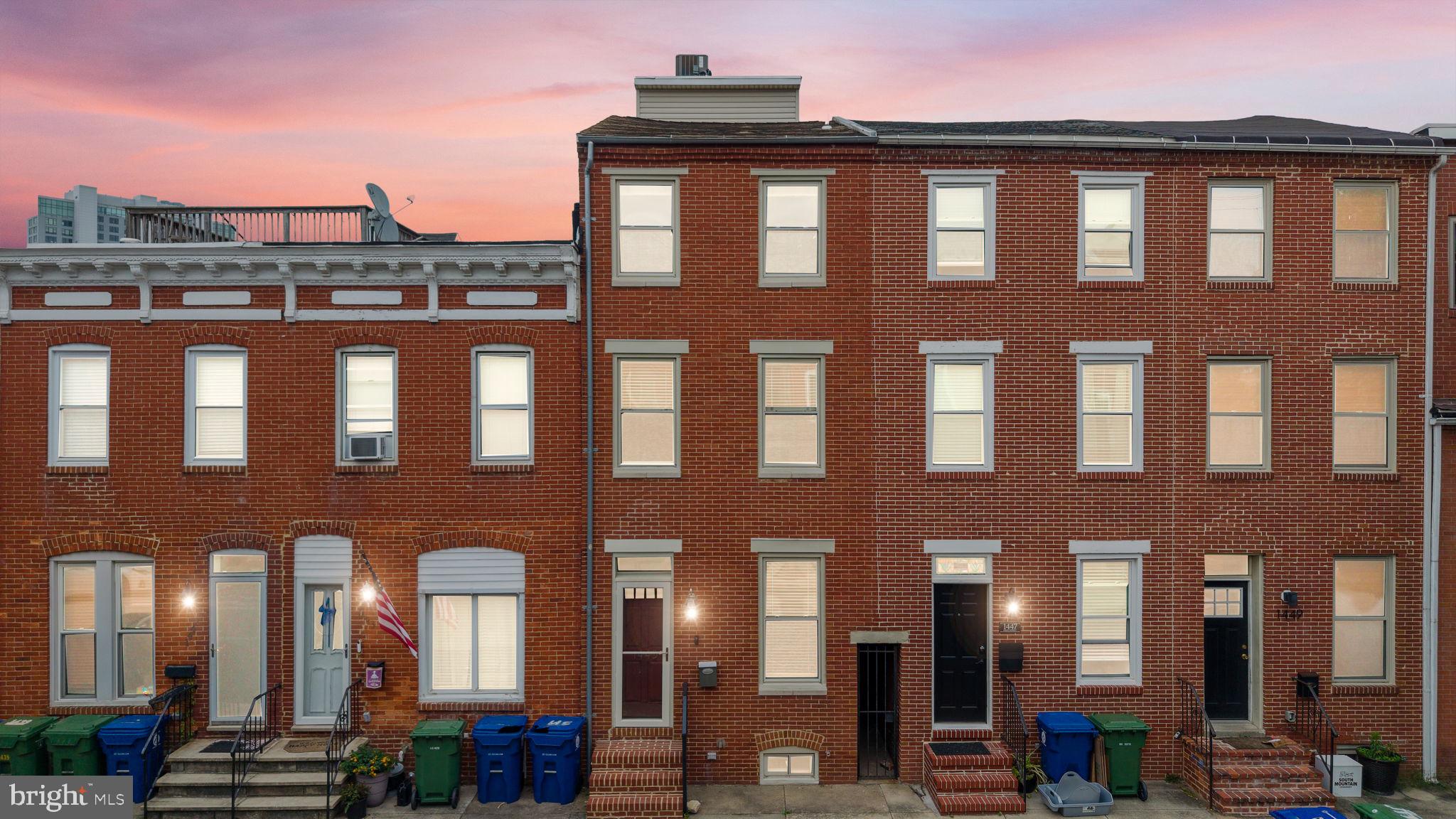LOCUST POINT - Residential