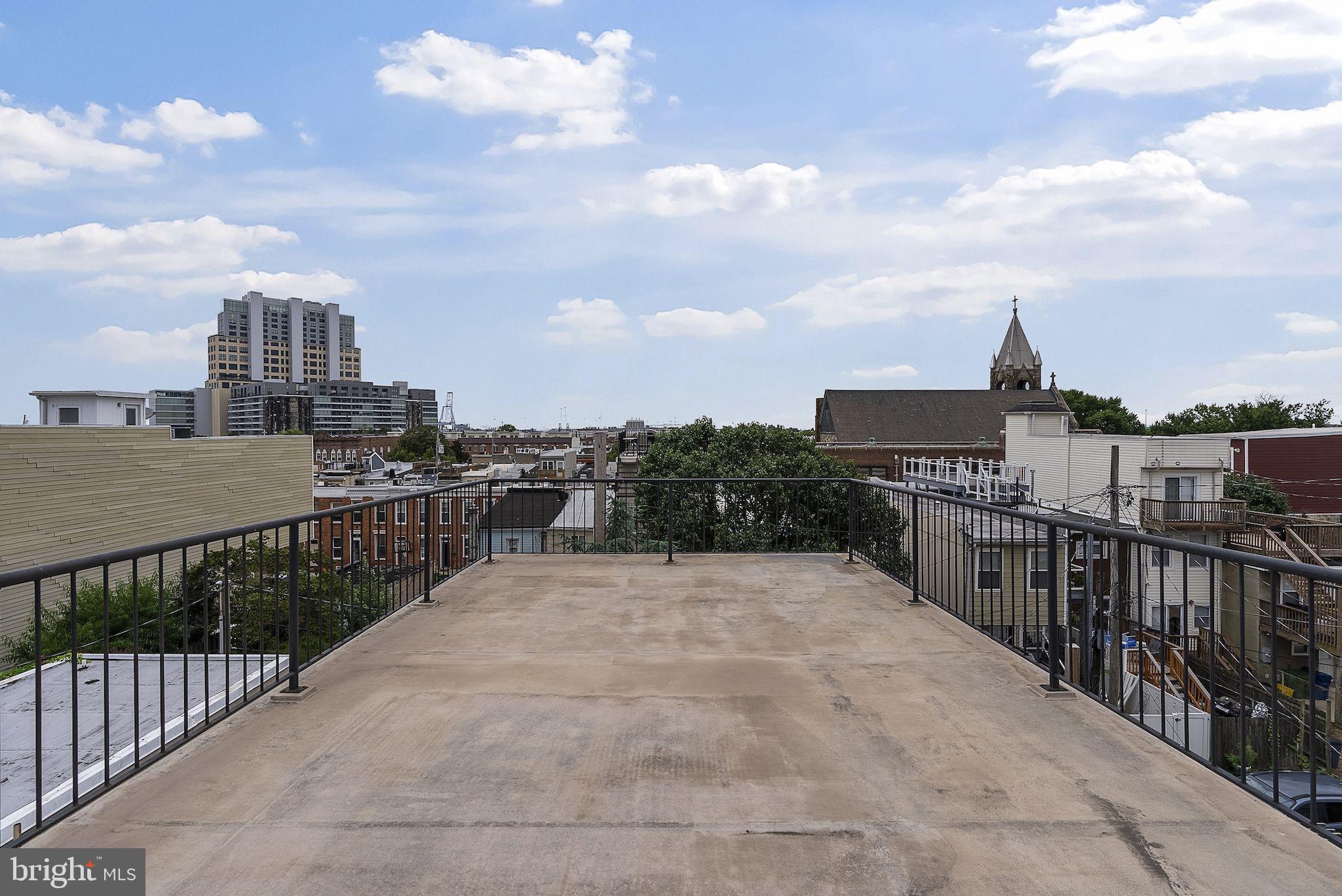 LOCUST POINT - Residential