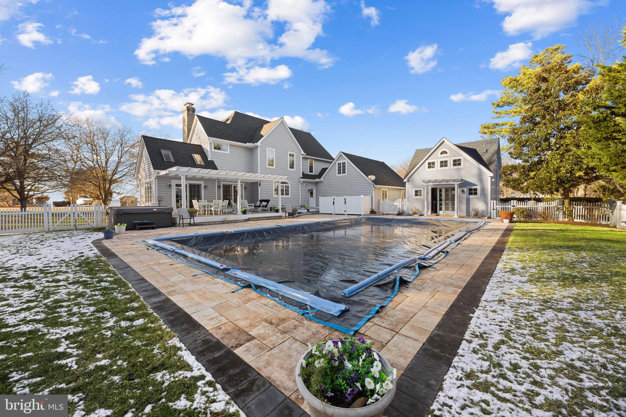 PROSPECT BAY - Residential