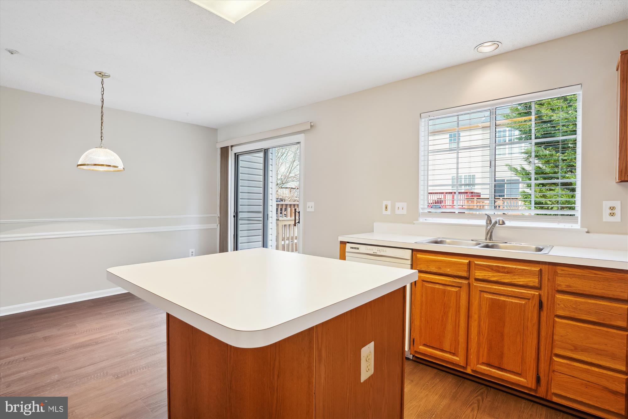 LONGMEAD - Residential