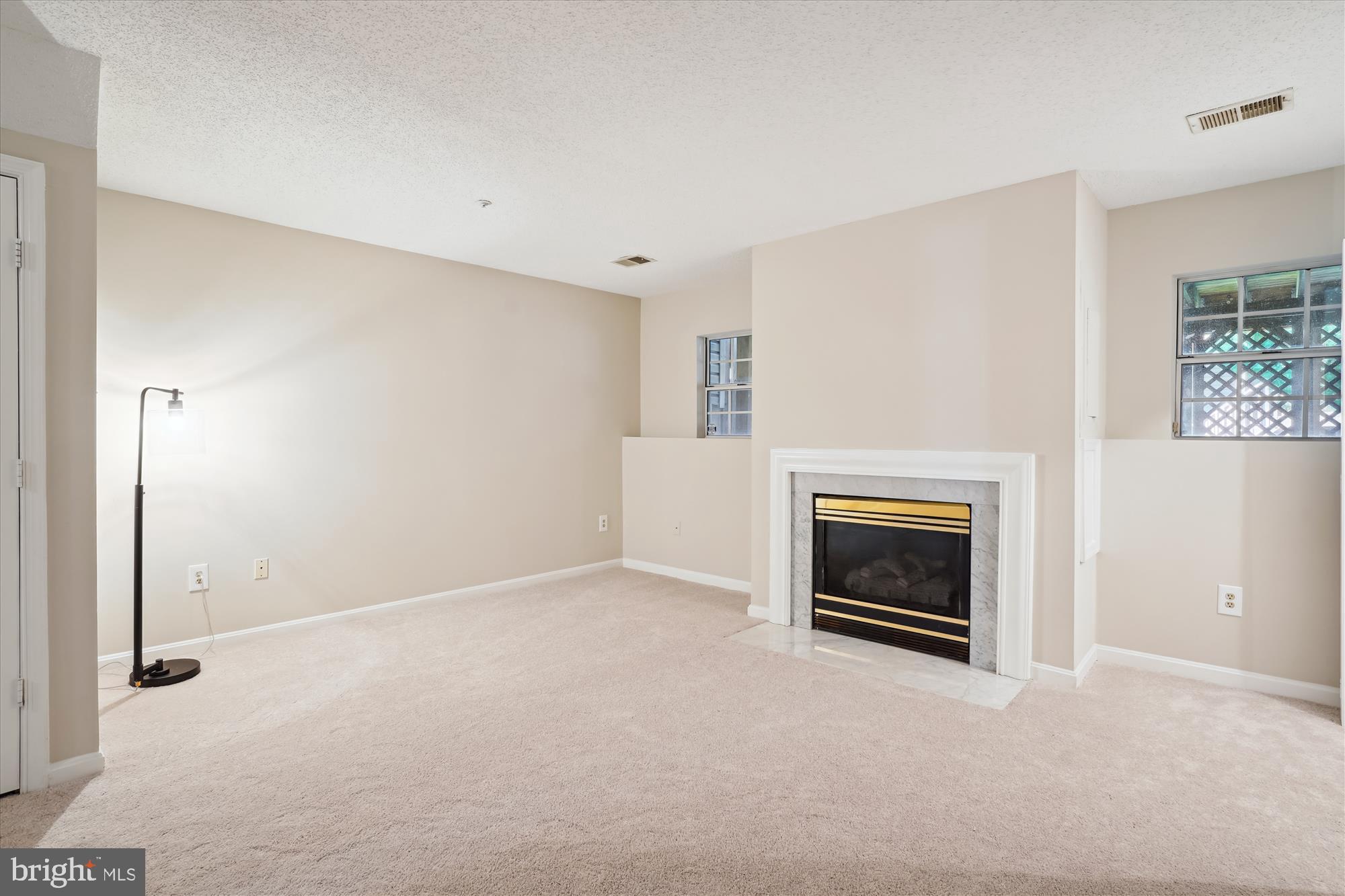 LONGMEAD - Residential