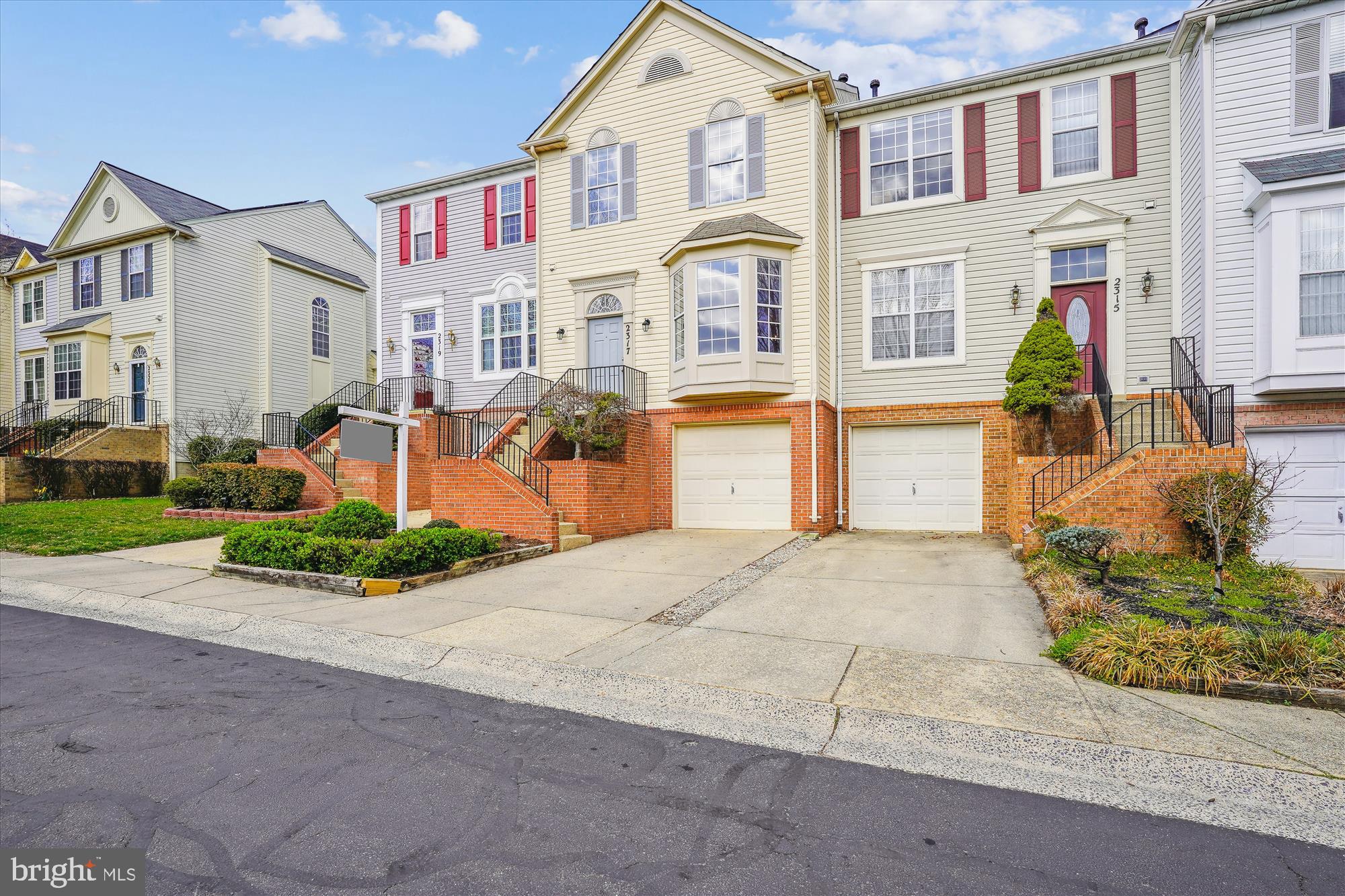 LONGMEAD - Residential