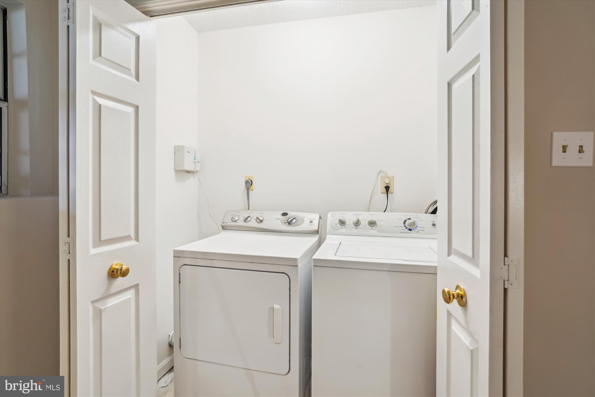 LONGMEAD - Residential