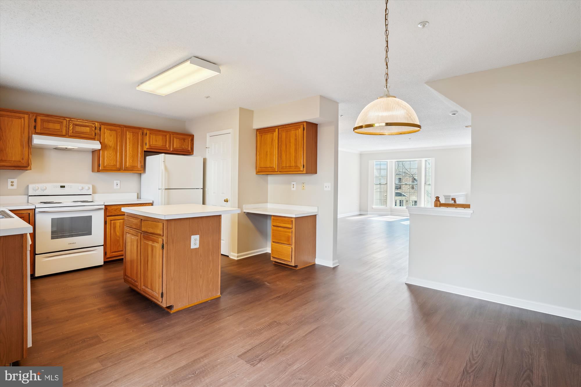 LONGMEAD - Residential