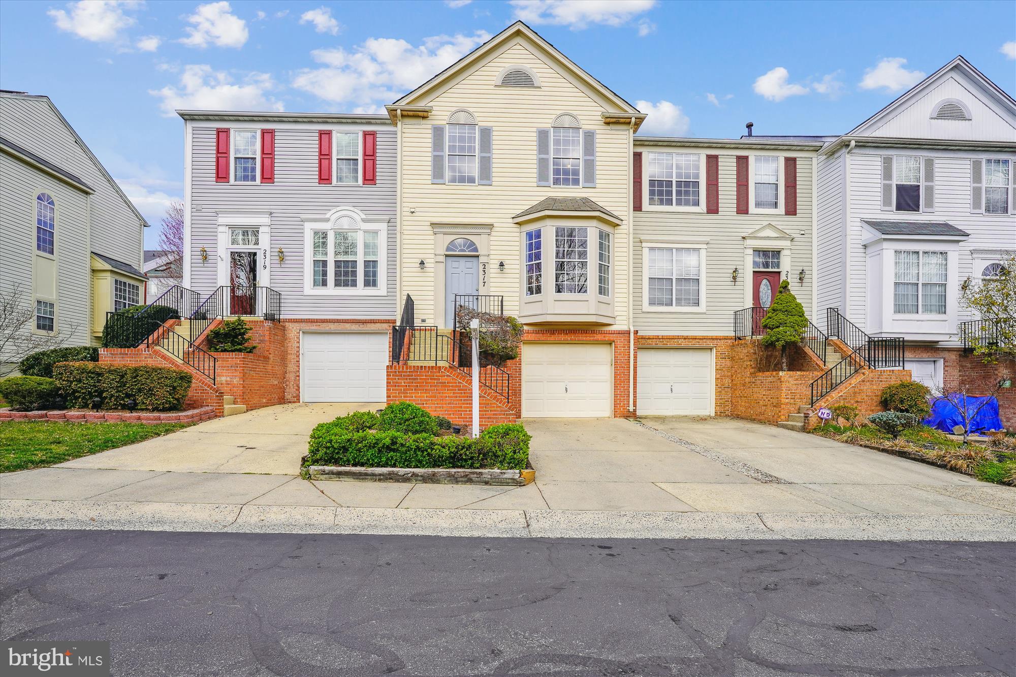 LONGMEAD - Residential