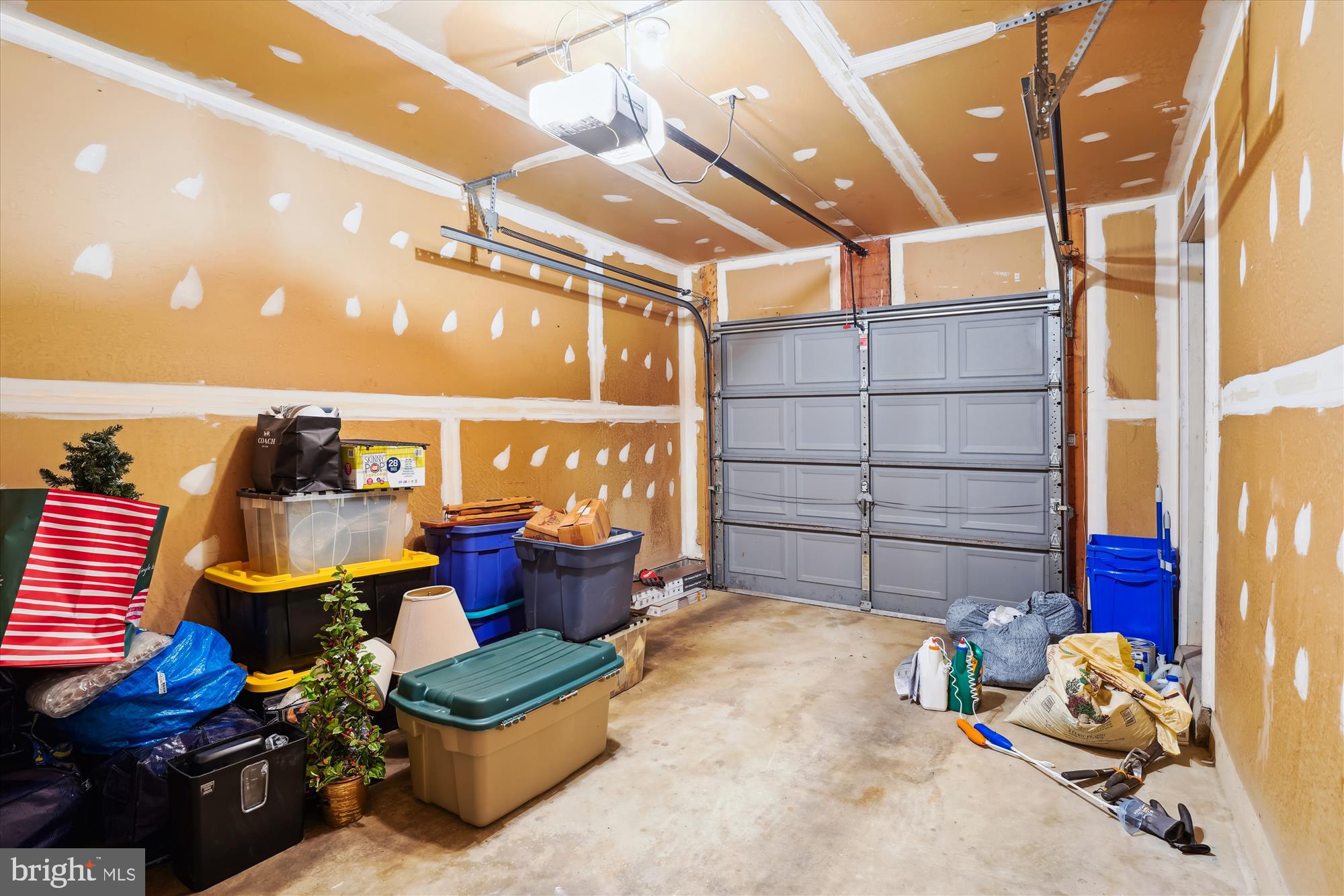 LONGMEAD - Residential